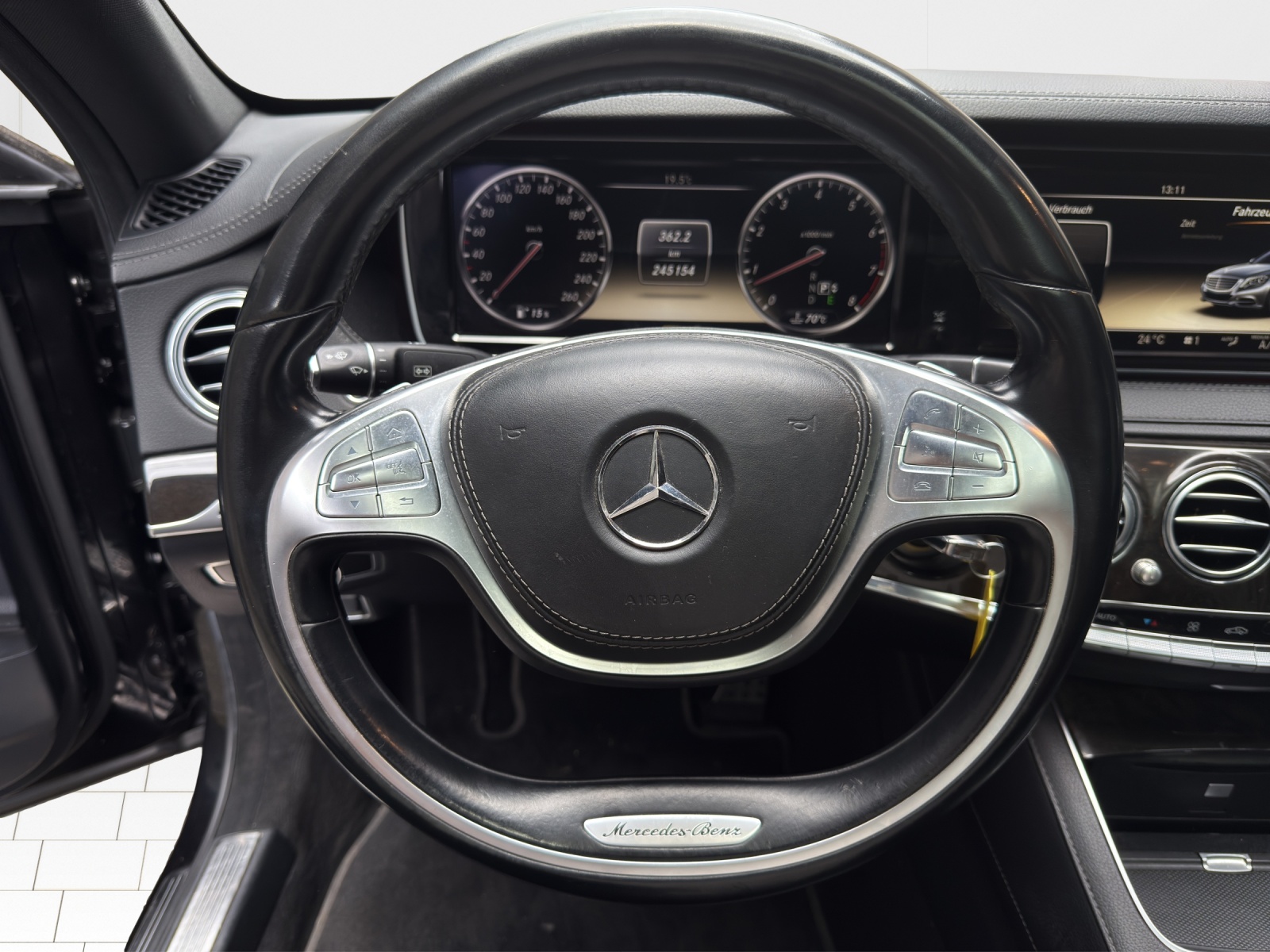 MERCEDES-BENZ S 500 4Matic 7G-Tronic-image-9