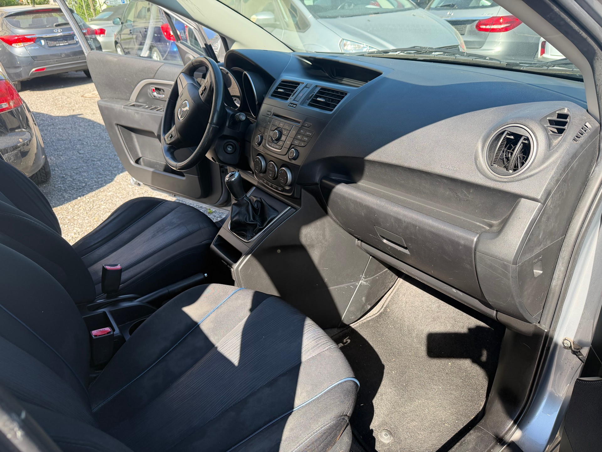 MAZDA 5 2.0 16V Exclusive-image-9