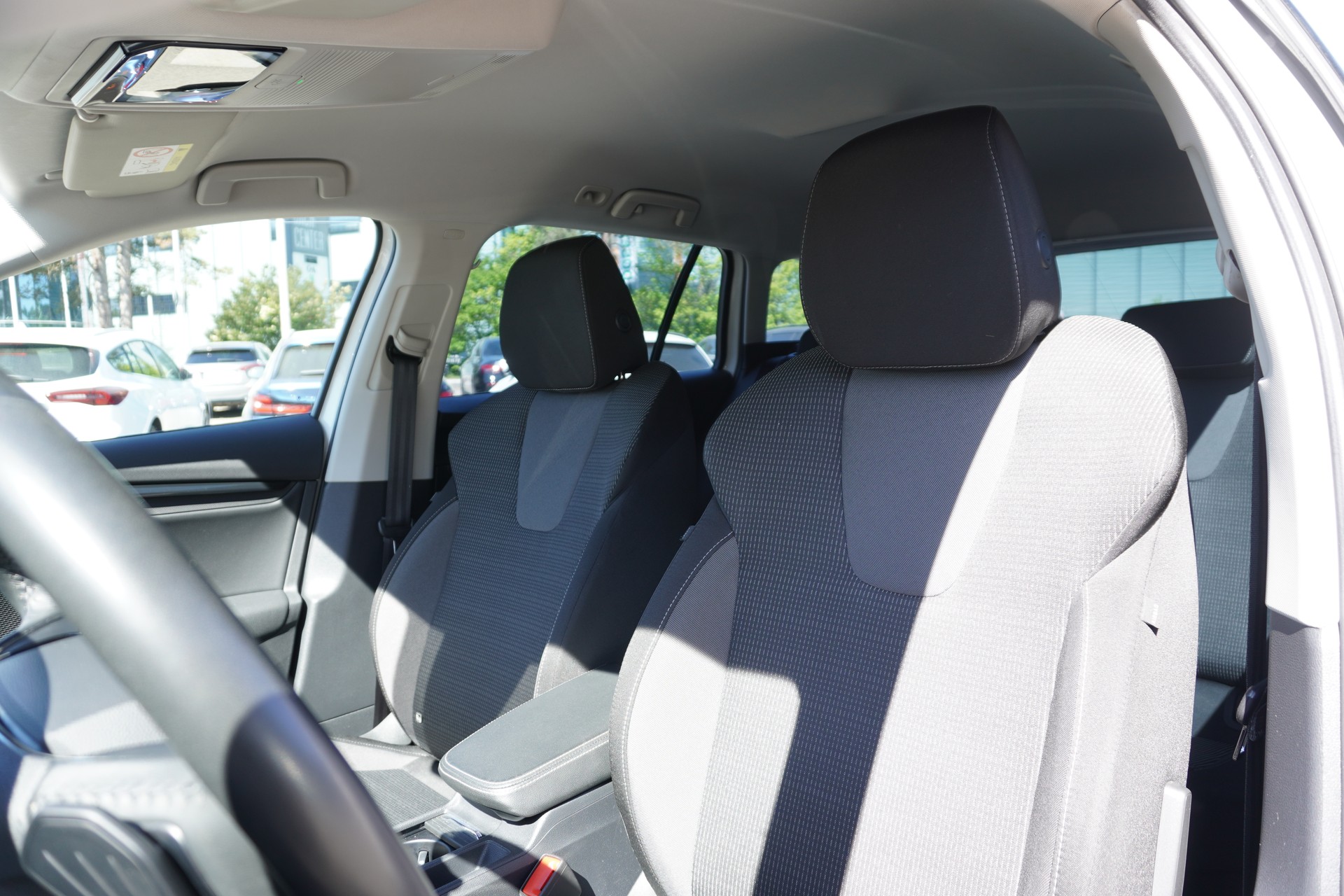 SKODA Octavia Combi 1.5 TSI mHEV DSG Ambition-image-9