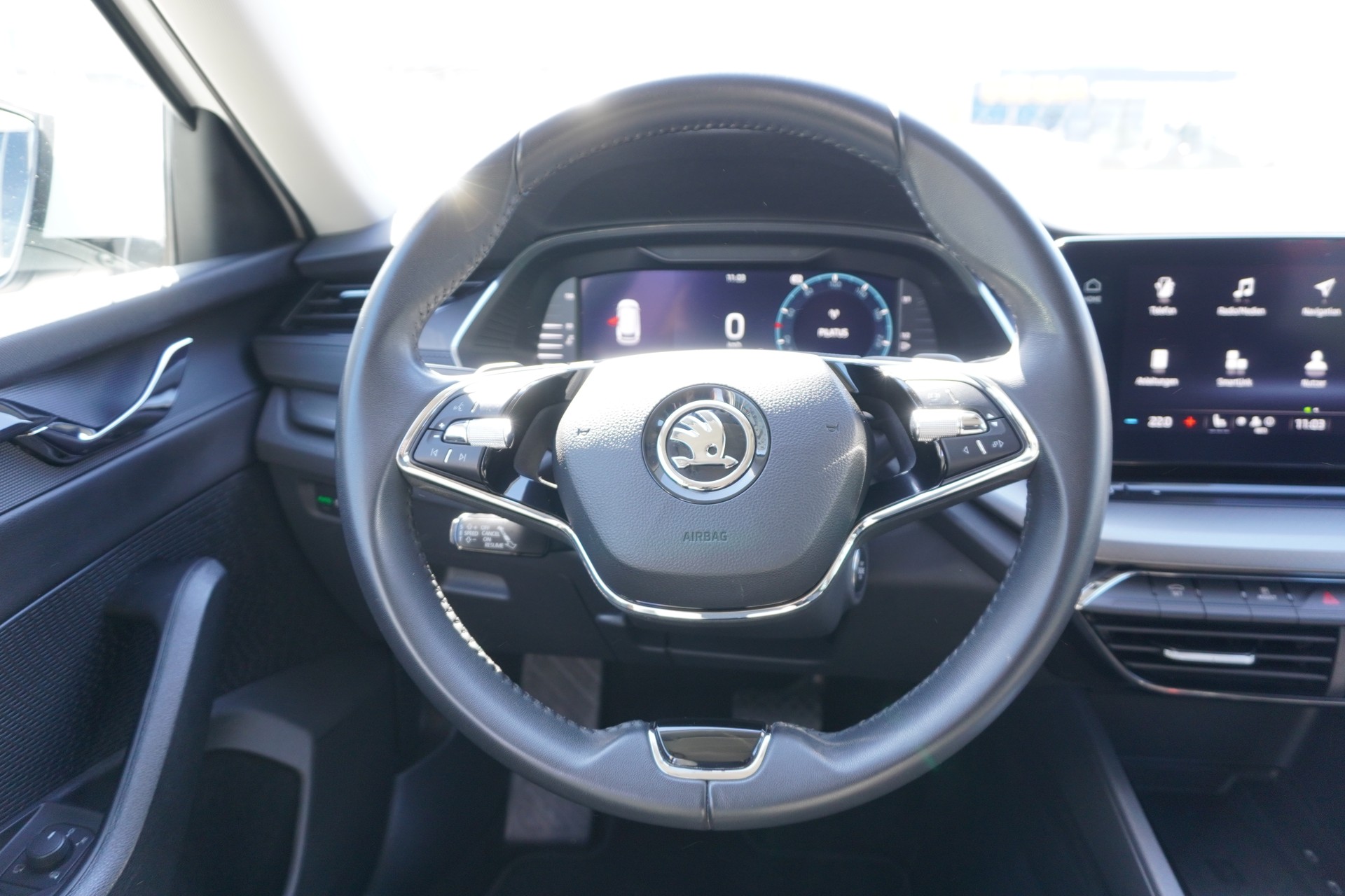 SKODA Octavia Combi 1.5 TSI mHEV DSG Ambition-image-12