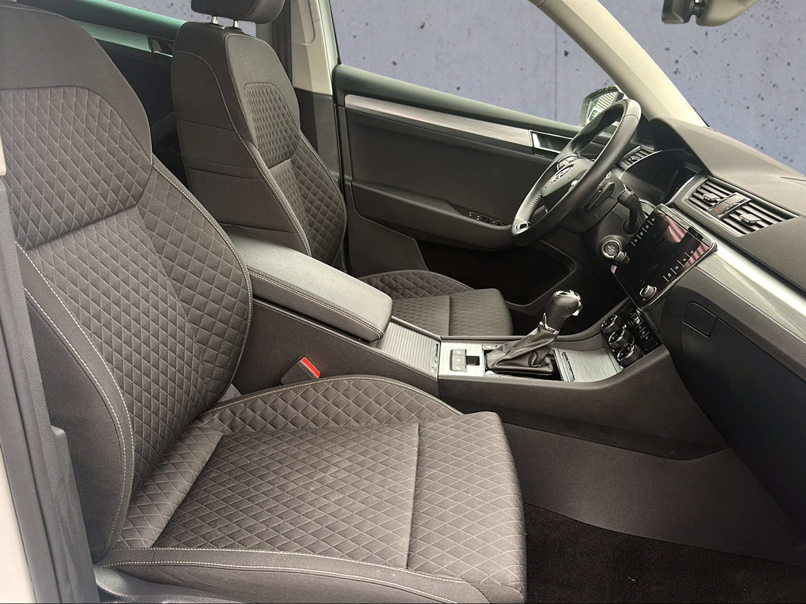 SKODA Superb 1.4 TSI Ambition PHEV DSC-image-8