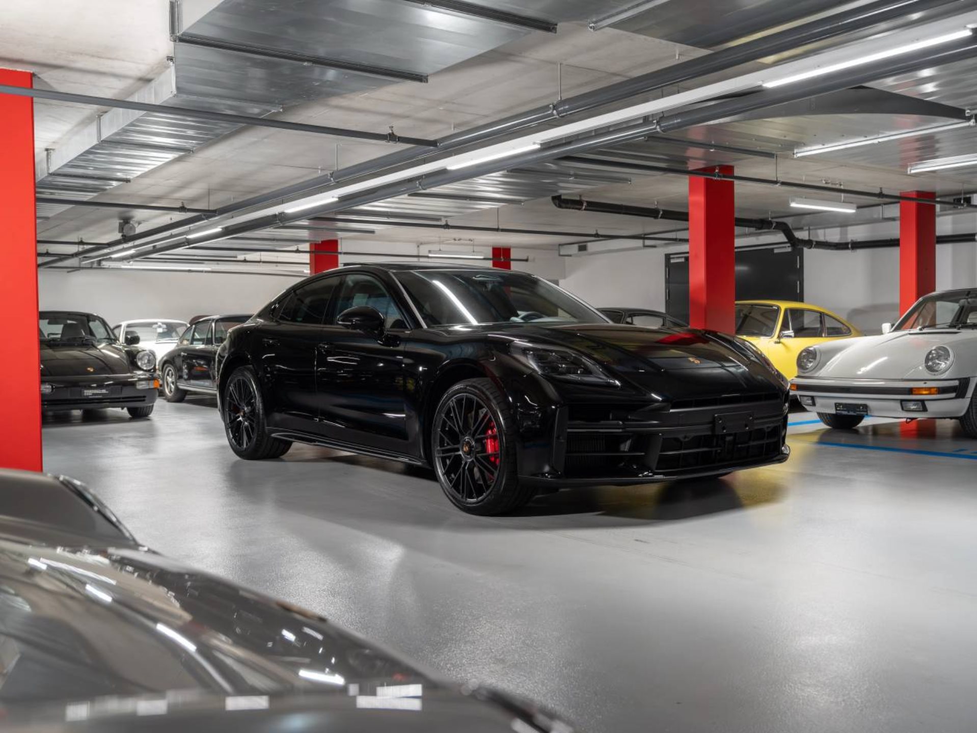 PORSCHE Panamera GTS-image-5
