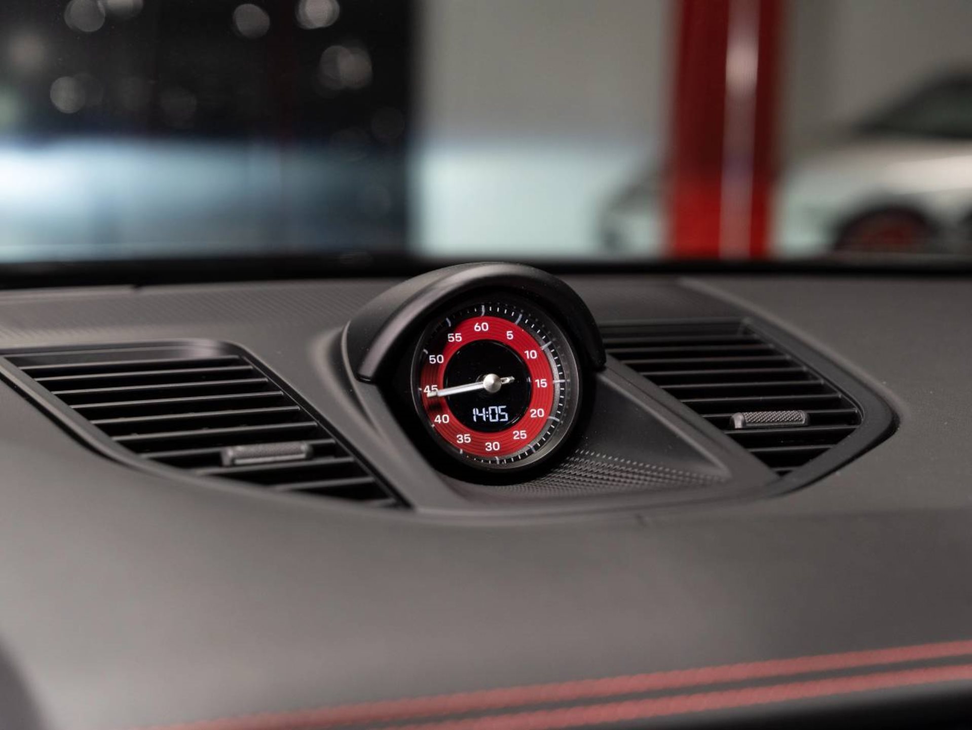 PORSCHE Panamera GTS-image-9