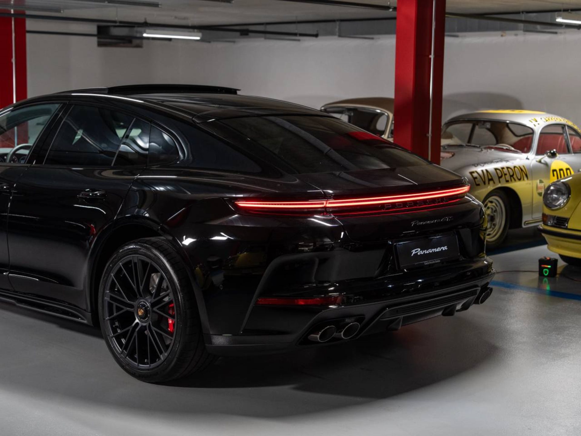 PORSCHE Panamera GTS-image-22