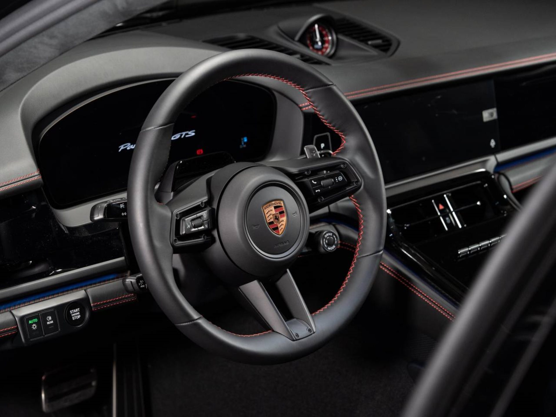 PORSCHE Panamera GTS-image-8