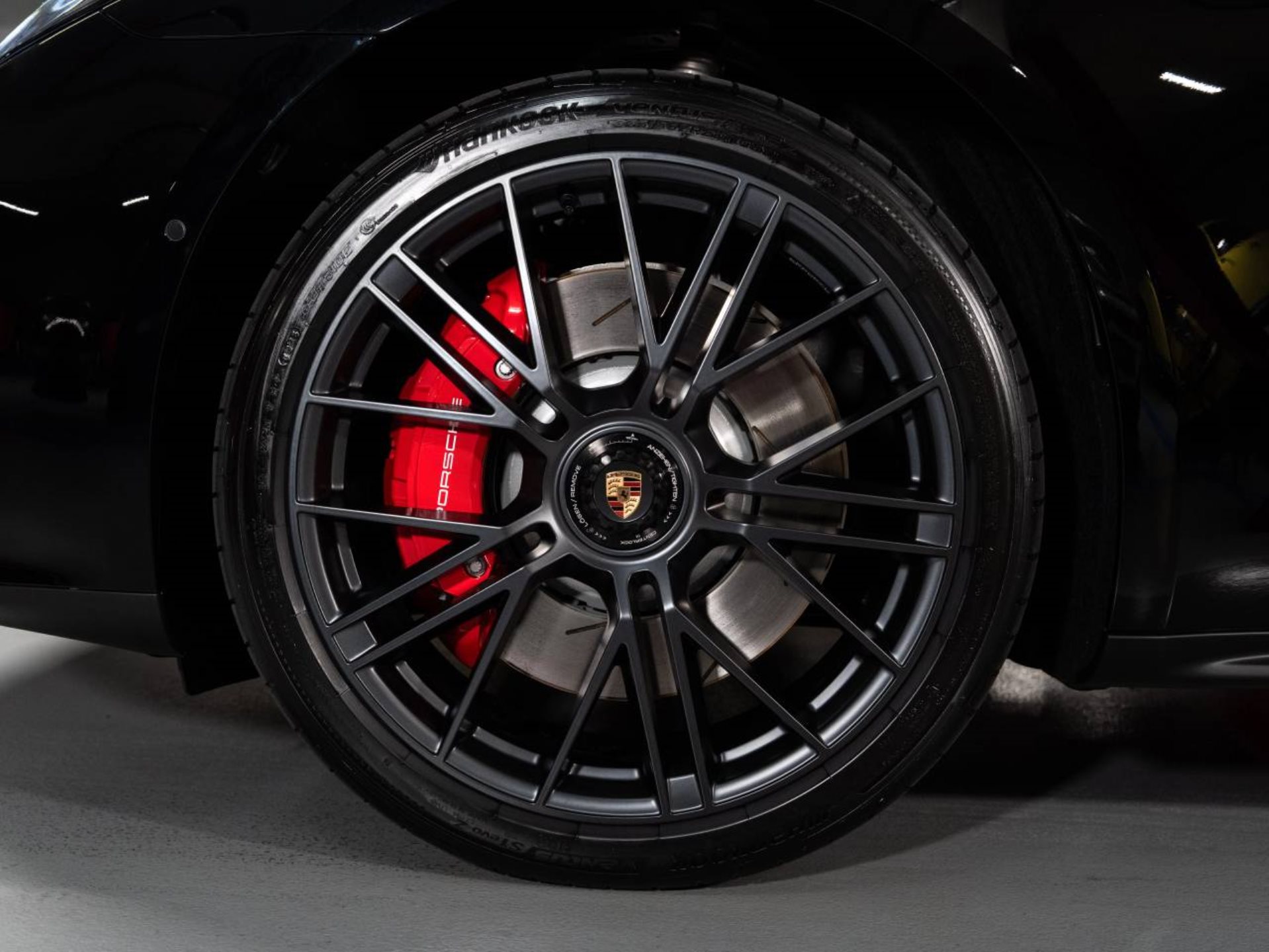 PORSCHE Panamera GTS-image-20