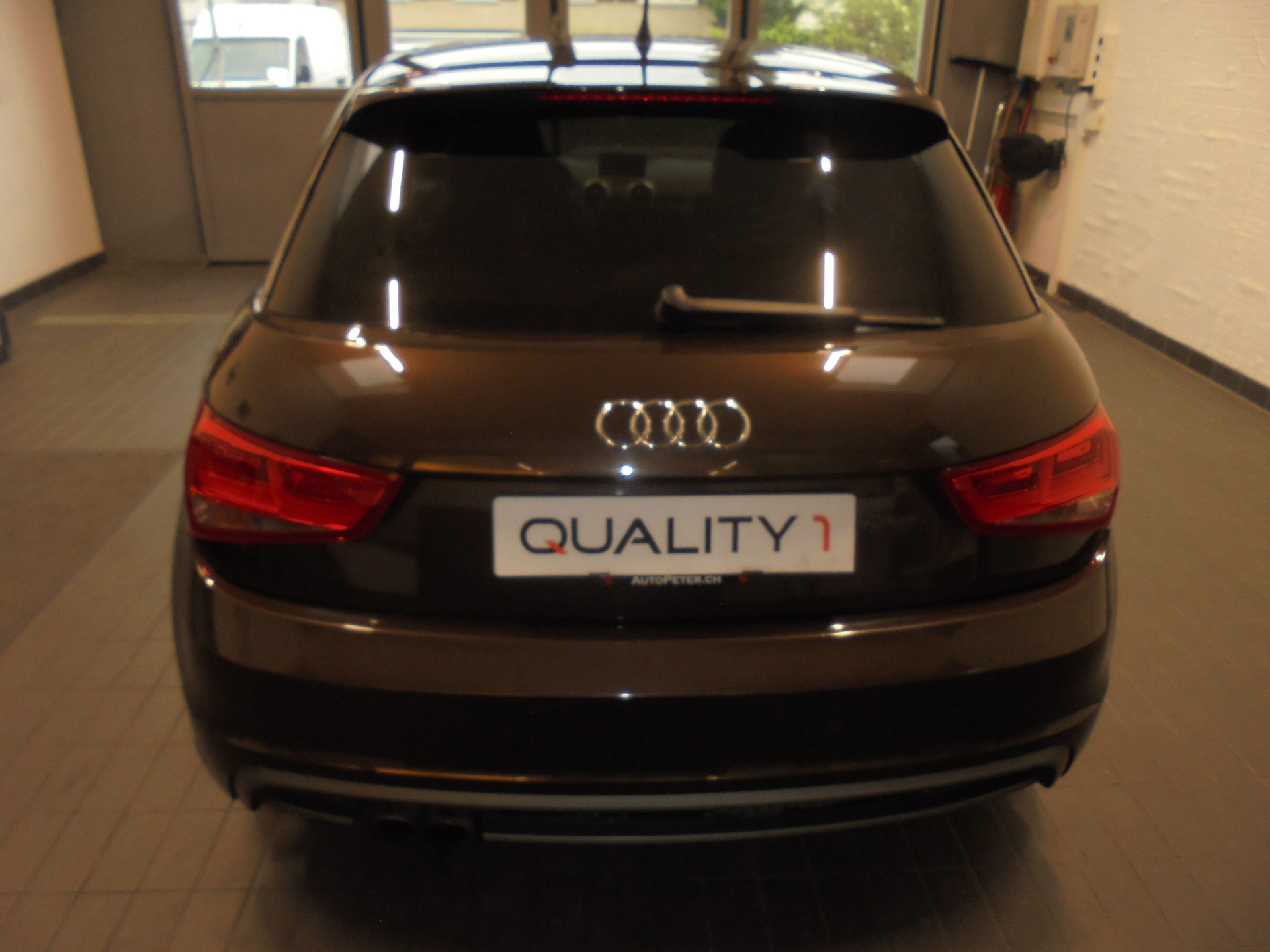 AUDI A1 Sportback 1.4 TFSI Ambition S-tronic-image-3