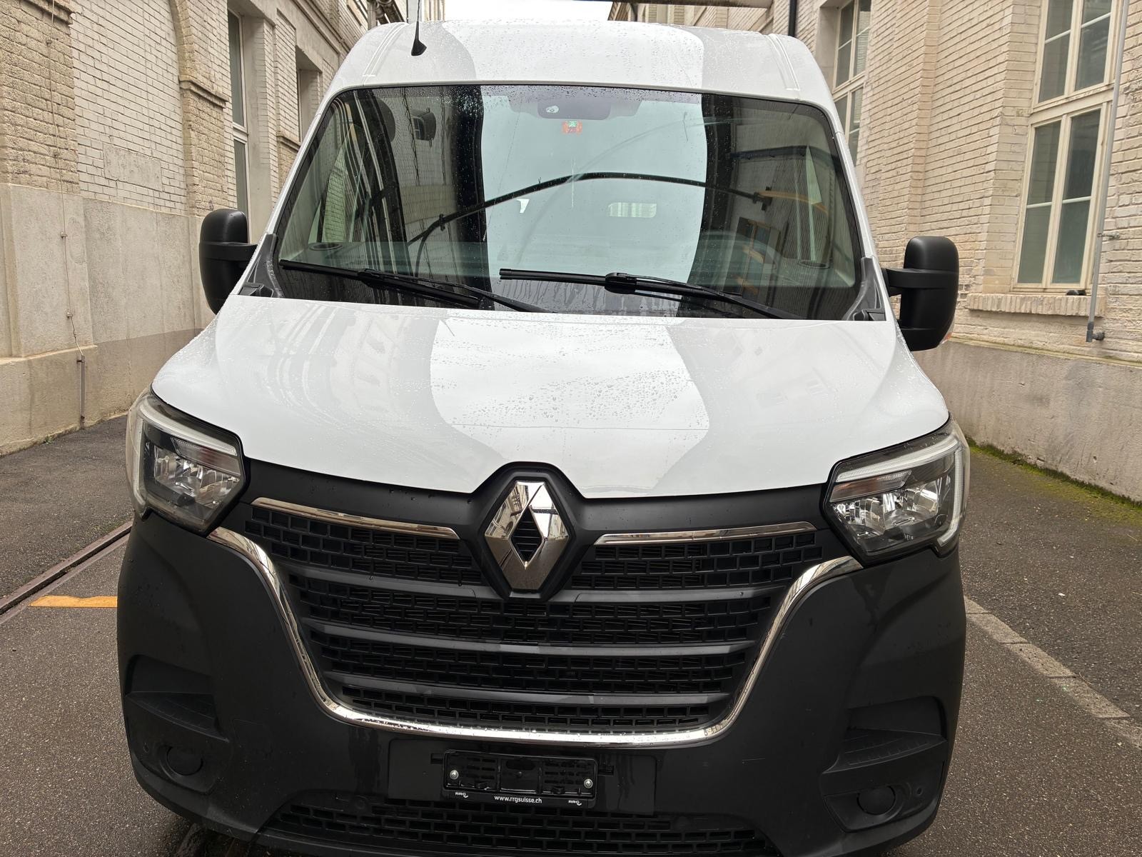 RENAULT Master T35 2.3dCi 135 L2H2-image-1