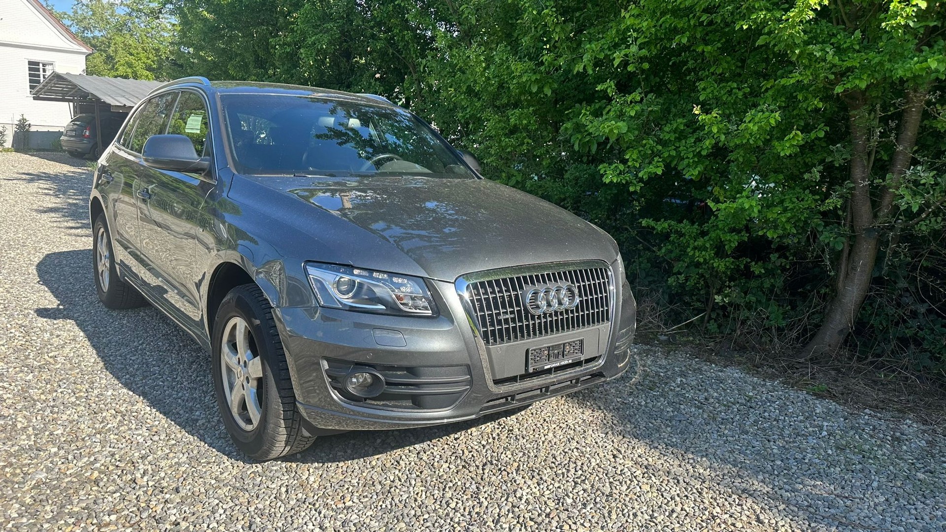AUDI Q5 2.0 TFSI quattro S-tronic-image-2