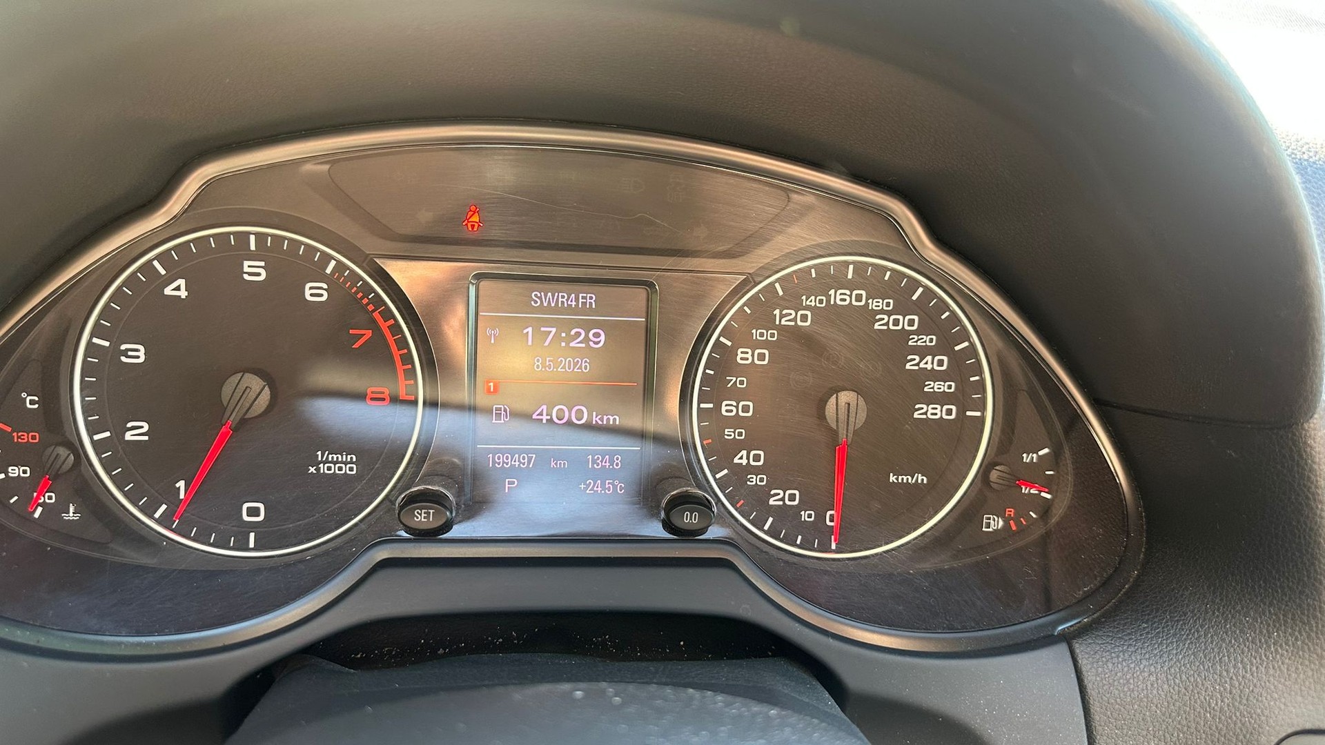 AUDI Q5 2.0 TFSI quattro S-tronic-image-10