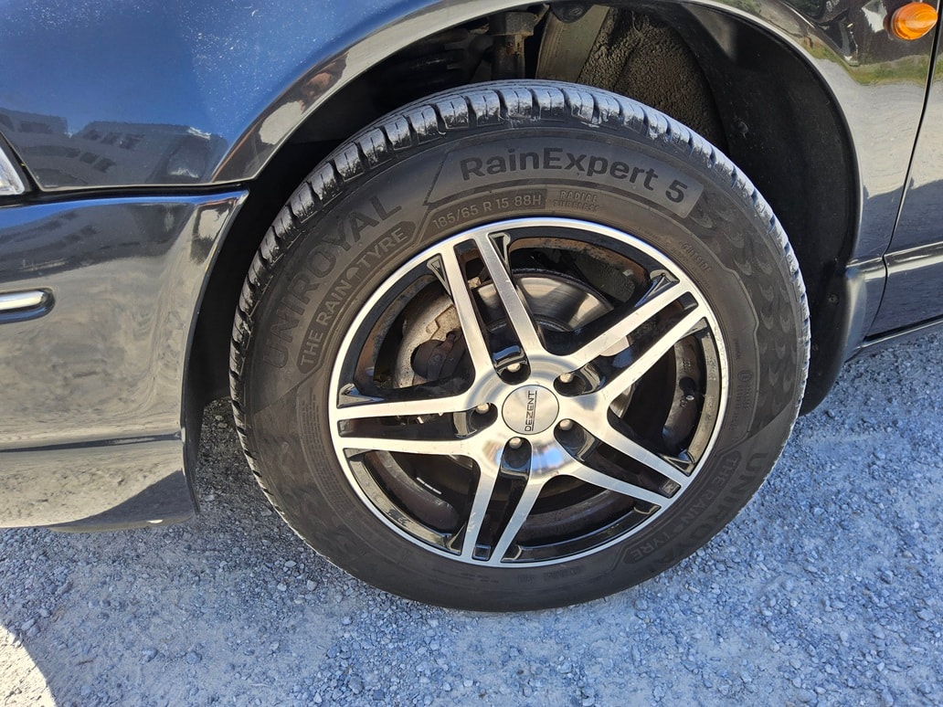 CHRYSLER Stratus 2.5 V6 LX-image-9