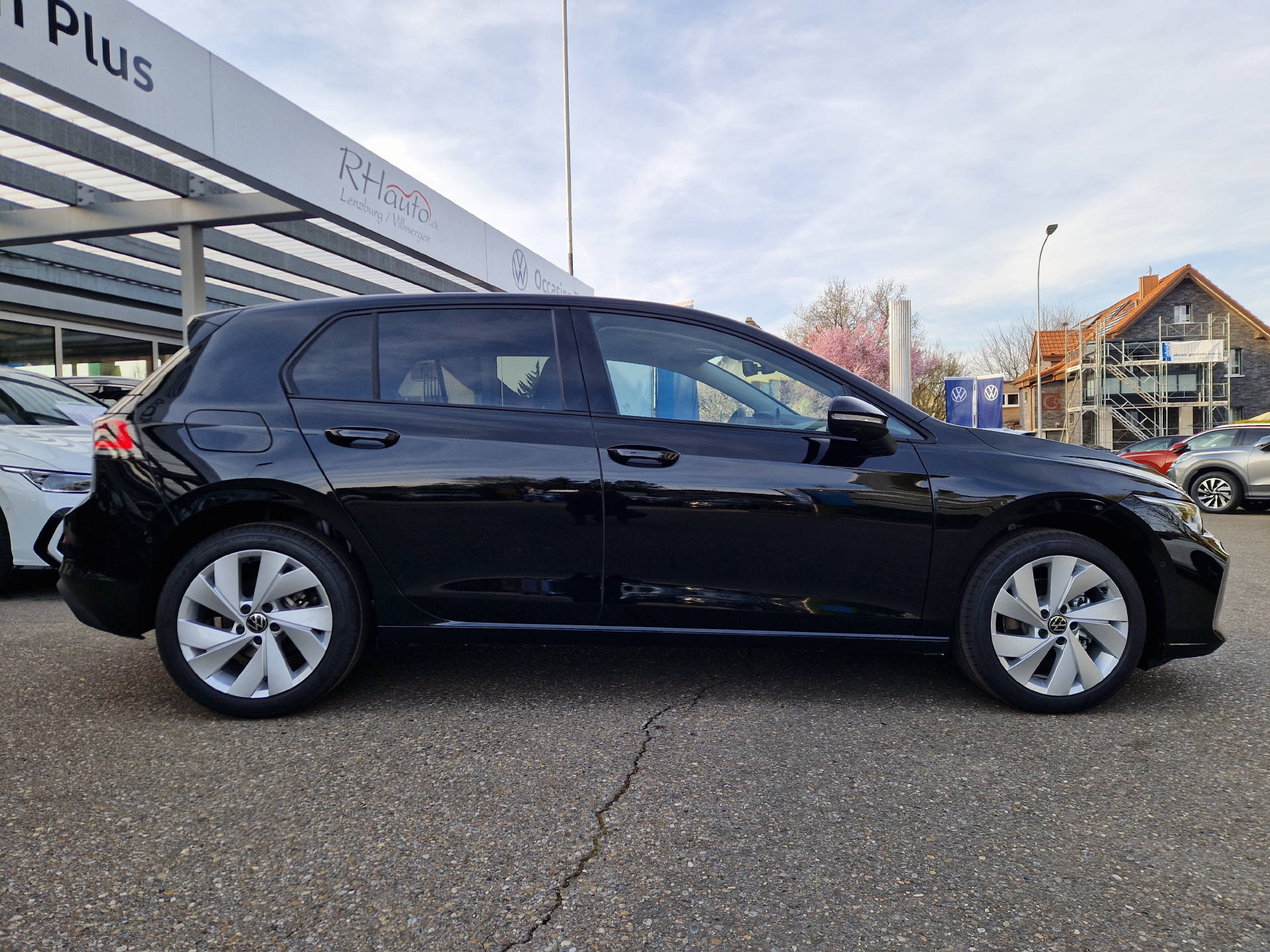 VW Golf VIII 1.5 UNITED eTSI Life DSG-showroom-element-2
