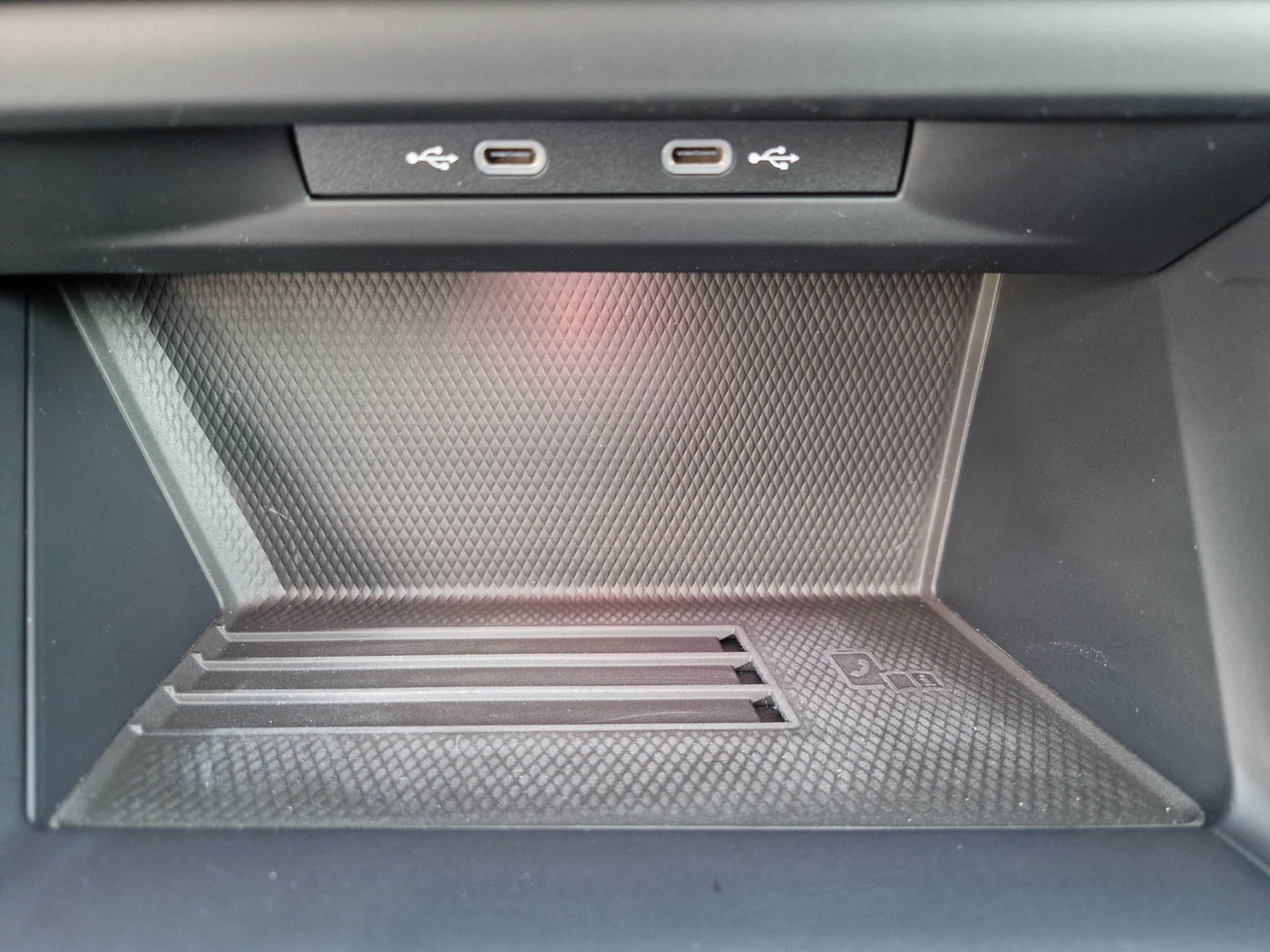 VW Golf VIII 1.5 UNITED eTSI Life DSG-image-15