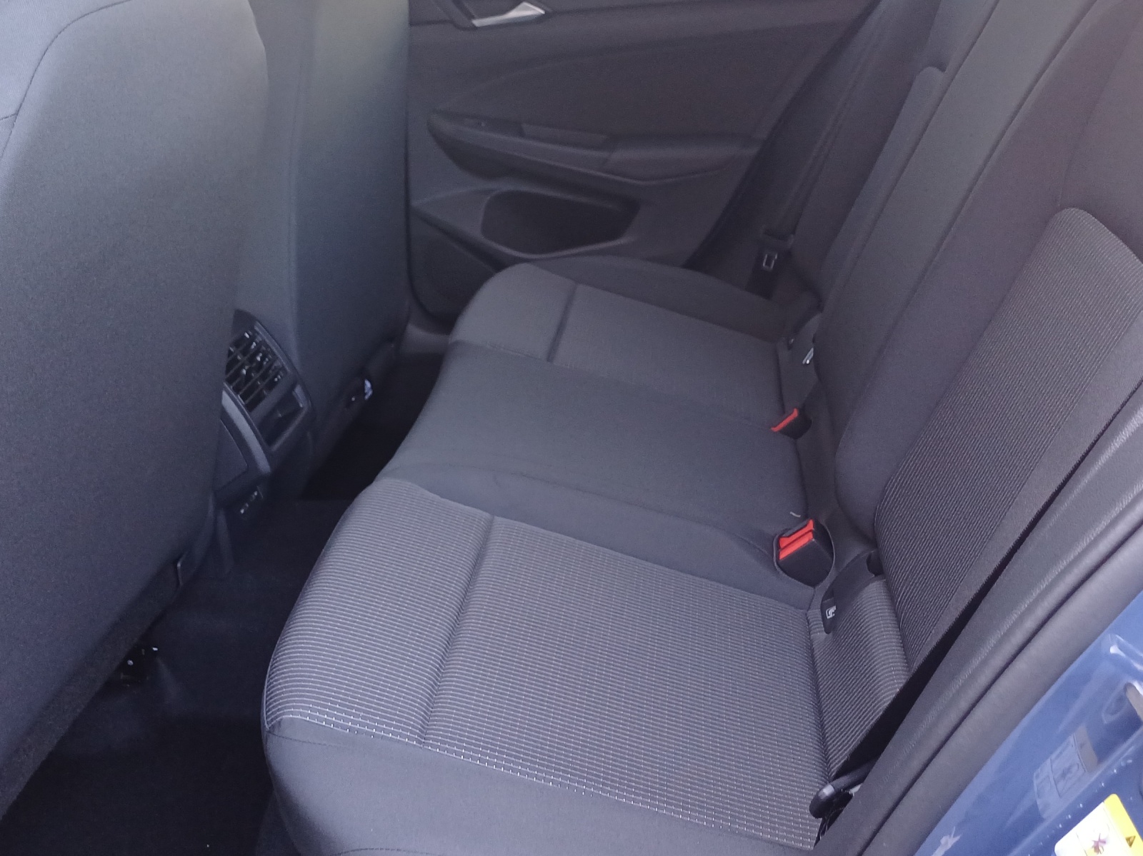 VW Golf 1.5 e TSI mHEV Value DSG-image-11