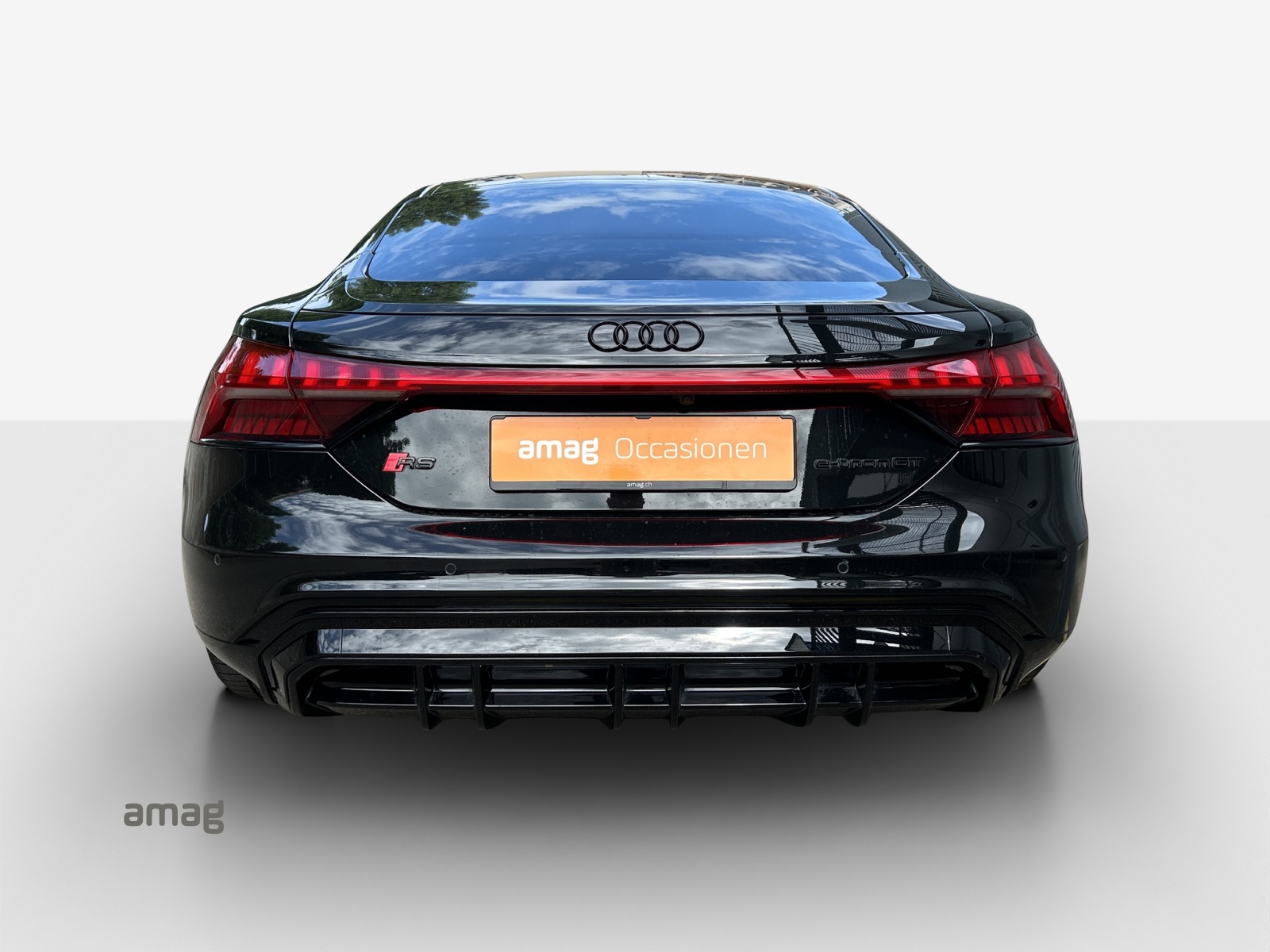 AUDI RS e-tron GT quattro-image-3