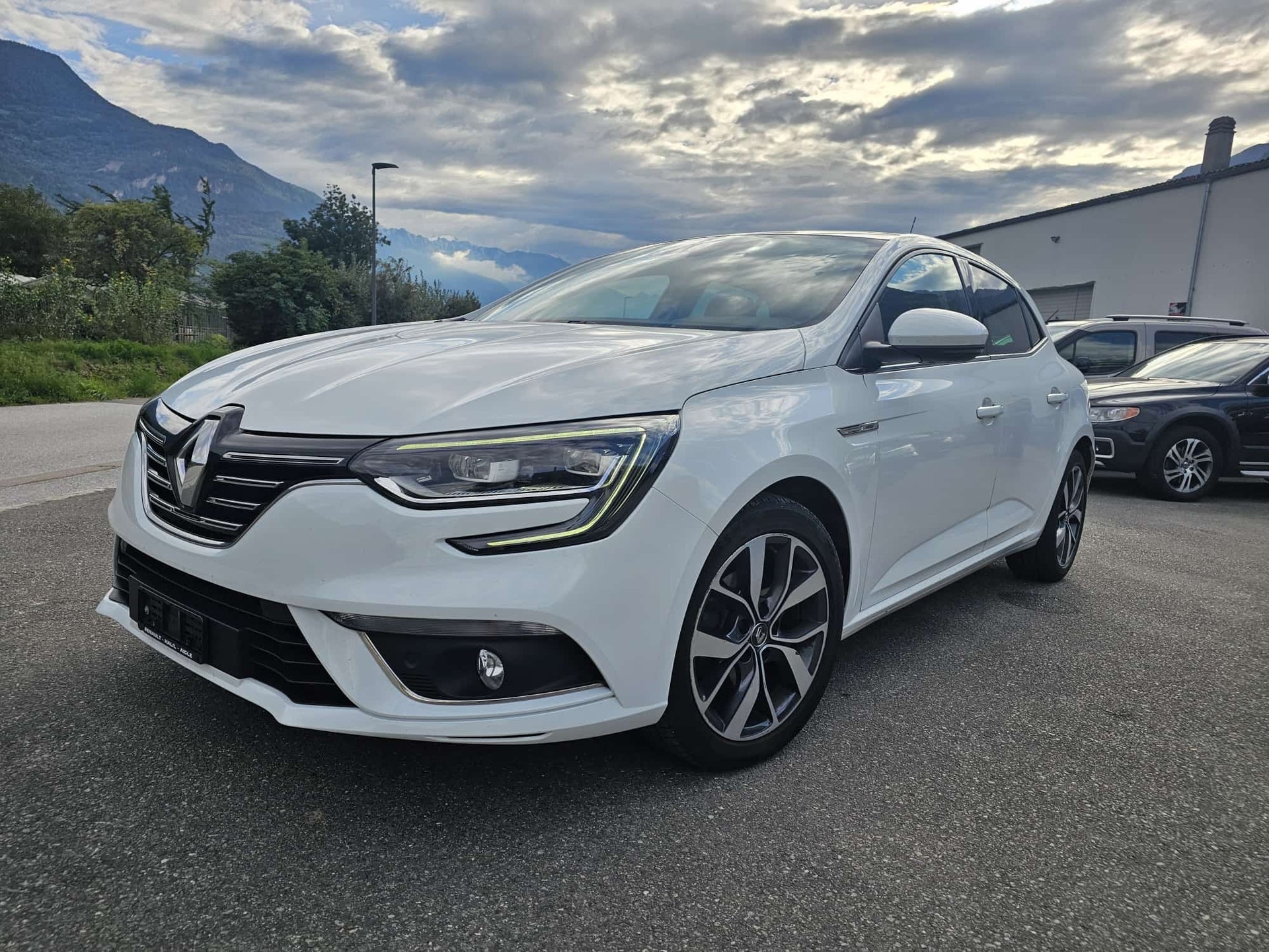 RENAULT Mégane 1.2 16V Turbo Bose-image-1