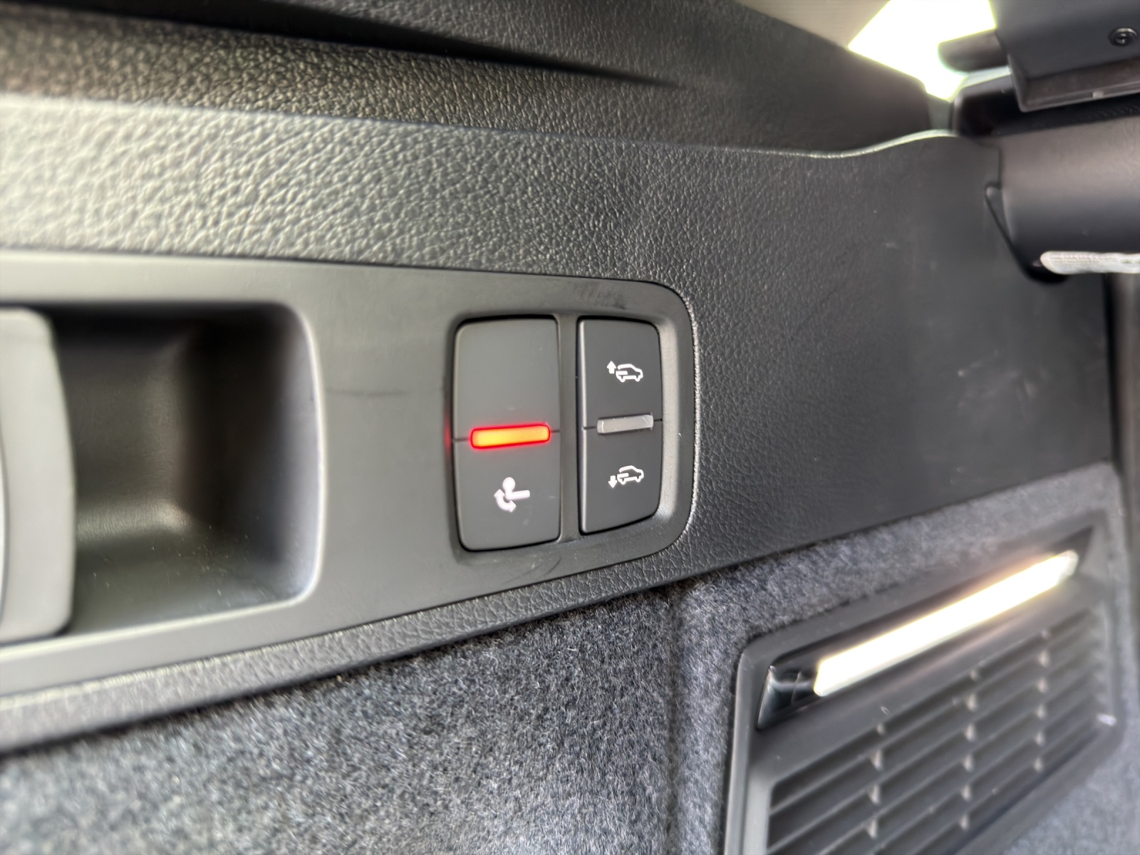 AUDI SQ5 TDI quattro tiptronic-image-16