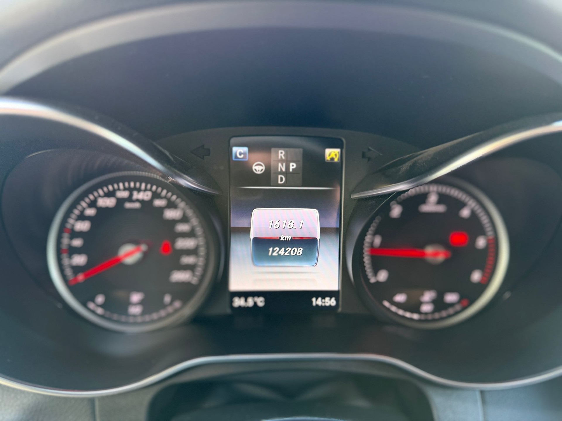 MERCEDES-BENZ GLC 250 d Exclusive 4m-image-14