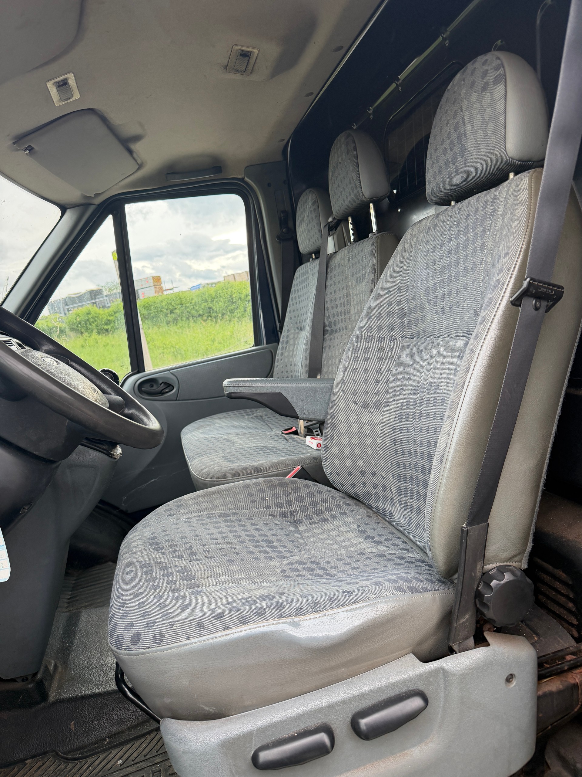 FORD Transit 2.2 TDCi 260 S Trend-image-8