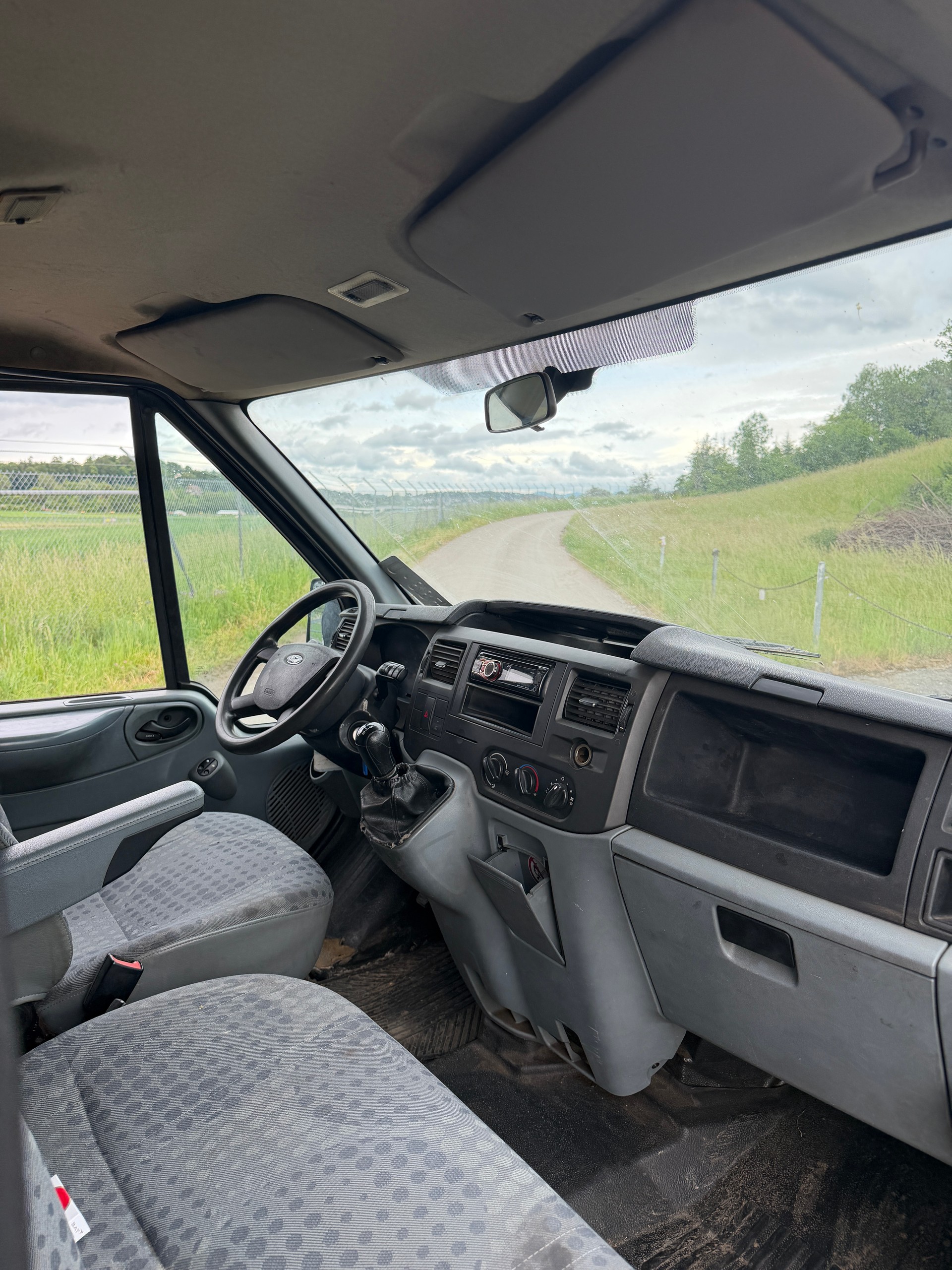 FORD Transit 2.2 TDCi 260 S Trend-image-9