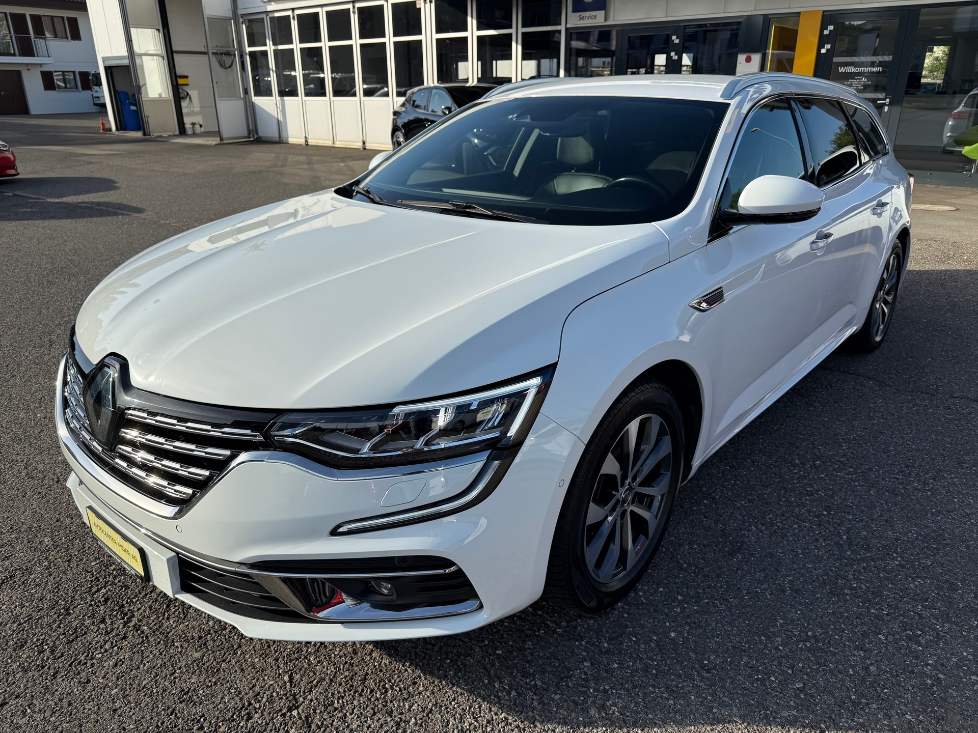 RENAULT Talisman Grandtour 2.0 Blue dCi Intens EDC-showroom-element-1