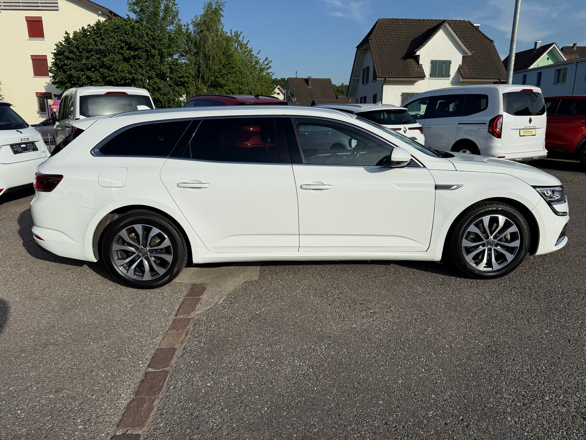 RENAULT Talisman Grandtour 2.0 Blue dCi Intens EDC-image-5