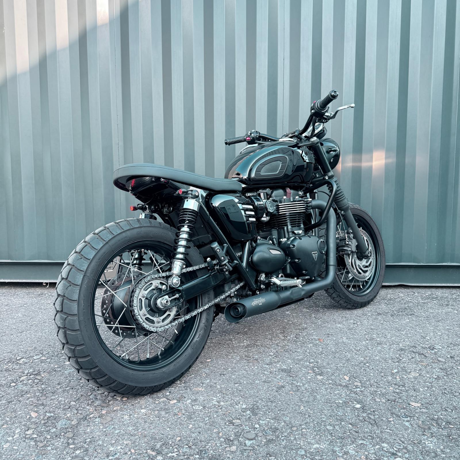 TRIUMPH Bonneville T120 Black
