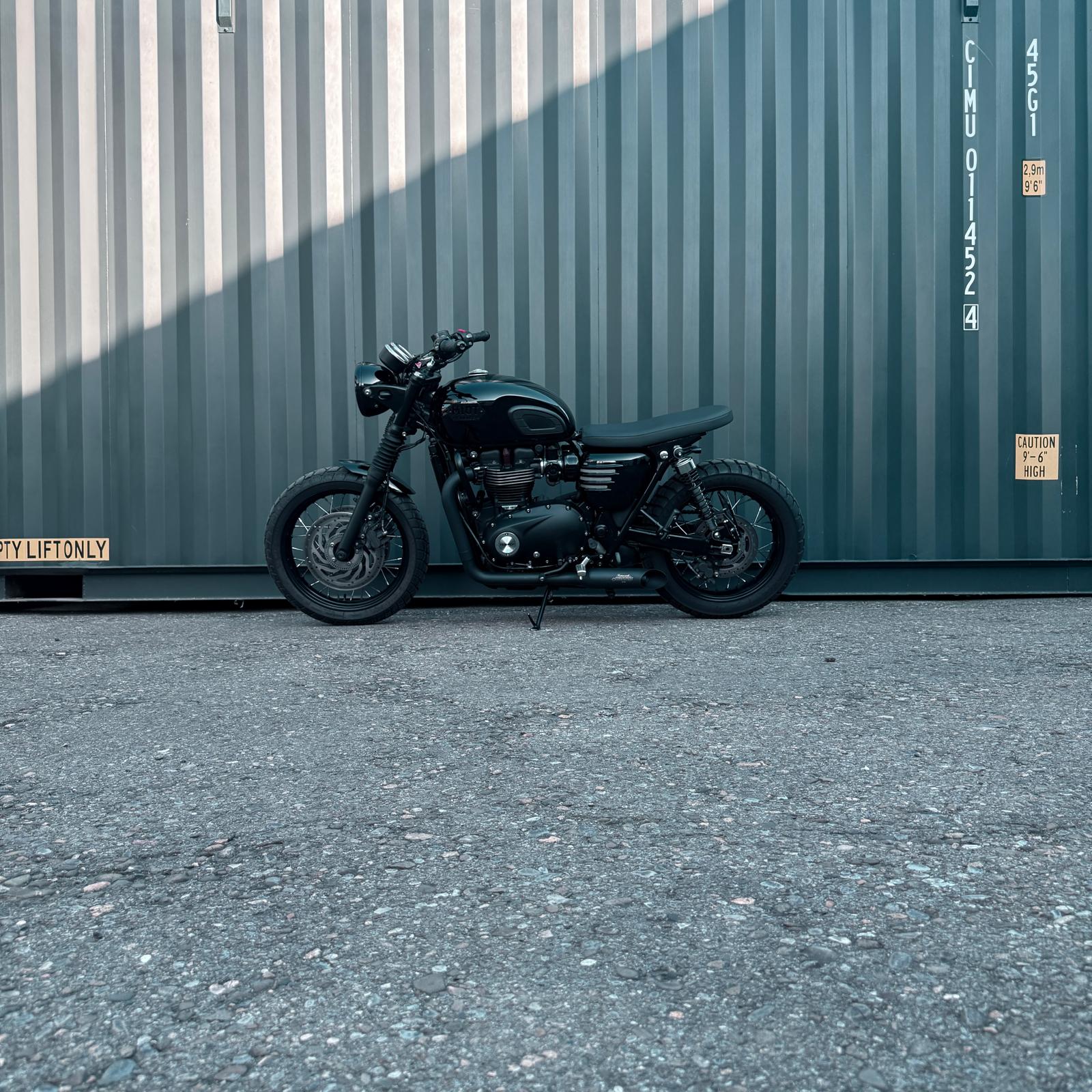 TRIUMPH Bonneville T120 Black-showroom-element-1