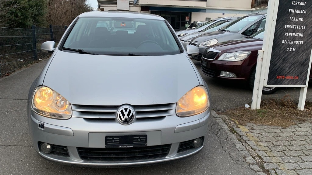 VW Golf 2.0 TDI Comfortline 4Motion-image-1