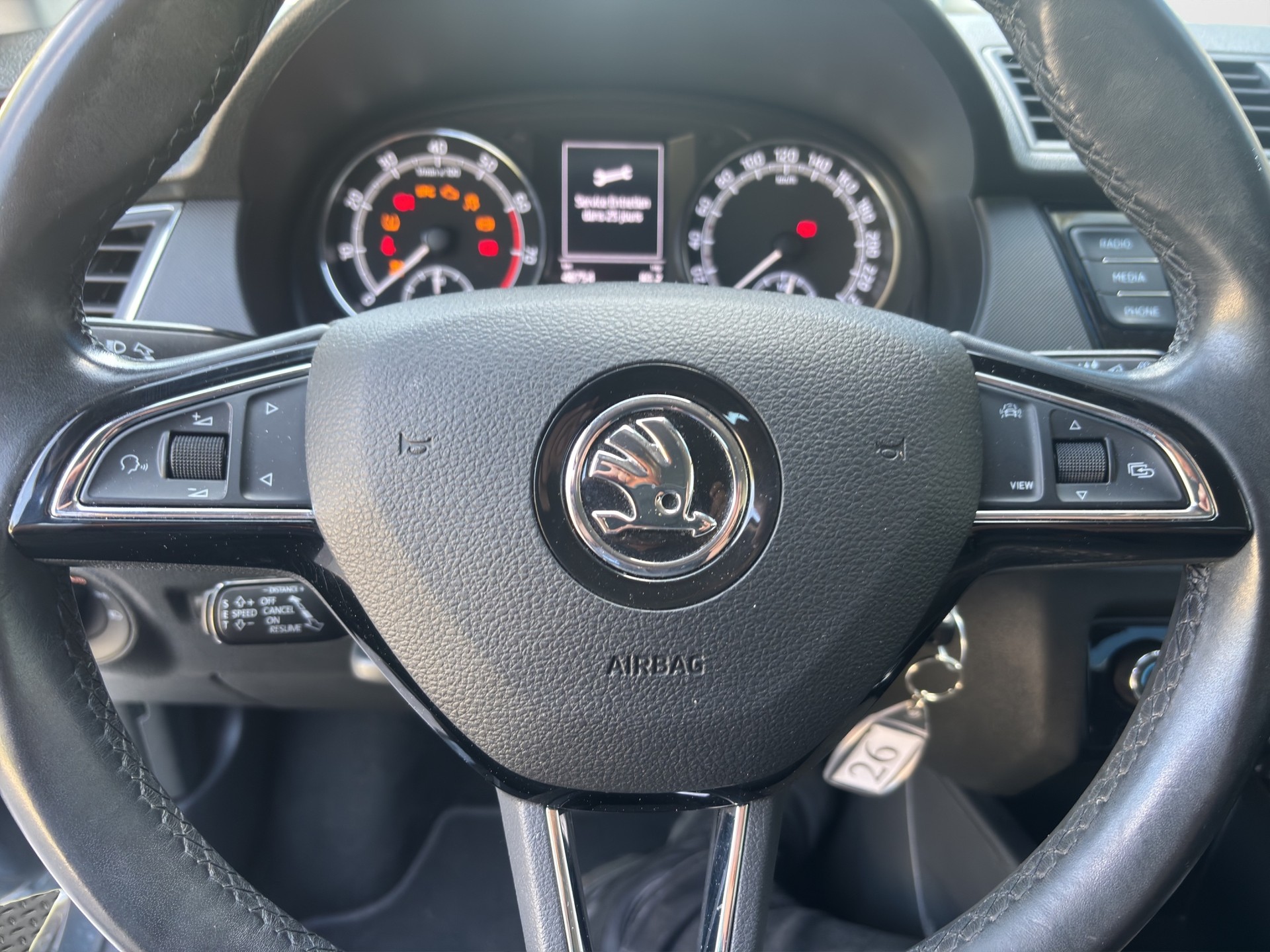 SKODA Fabia 1.0 TSI Ambition-image-9