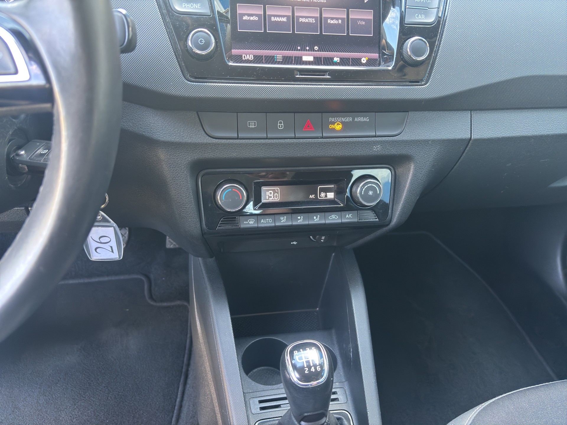 SKODA Fabia 1.0 TSI Ambition-image-12