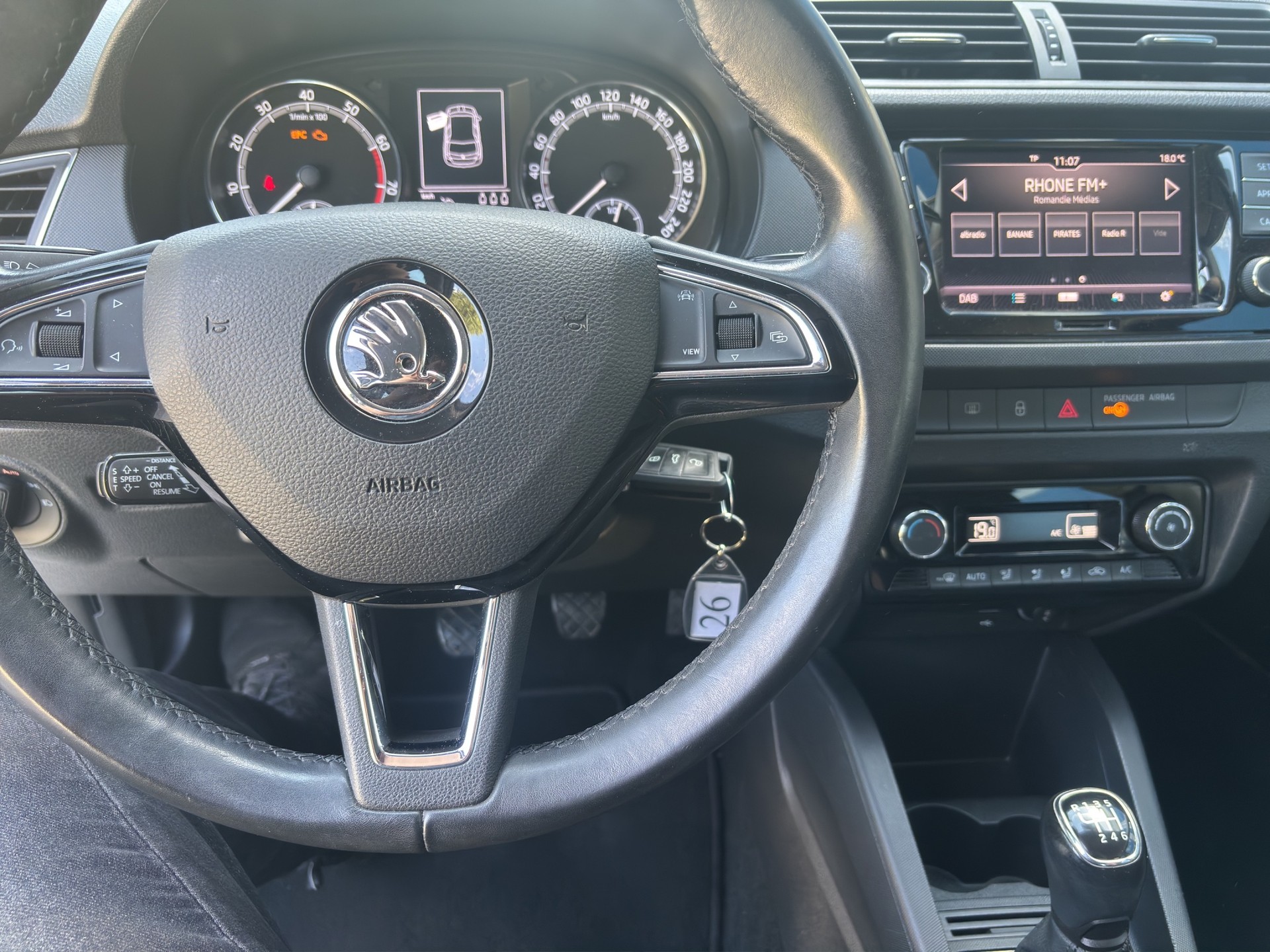 SKODA Fabia 1.0 TSI Ambition-image-11