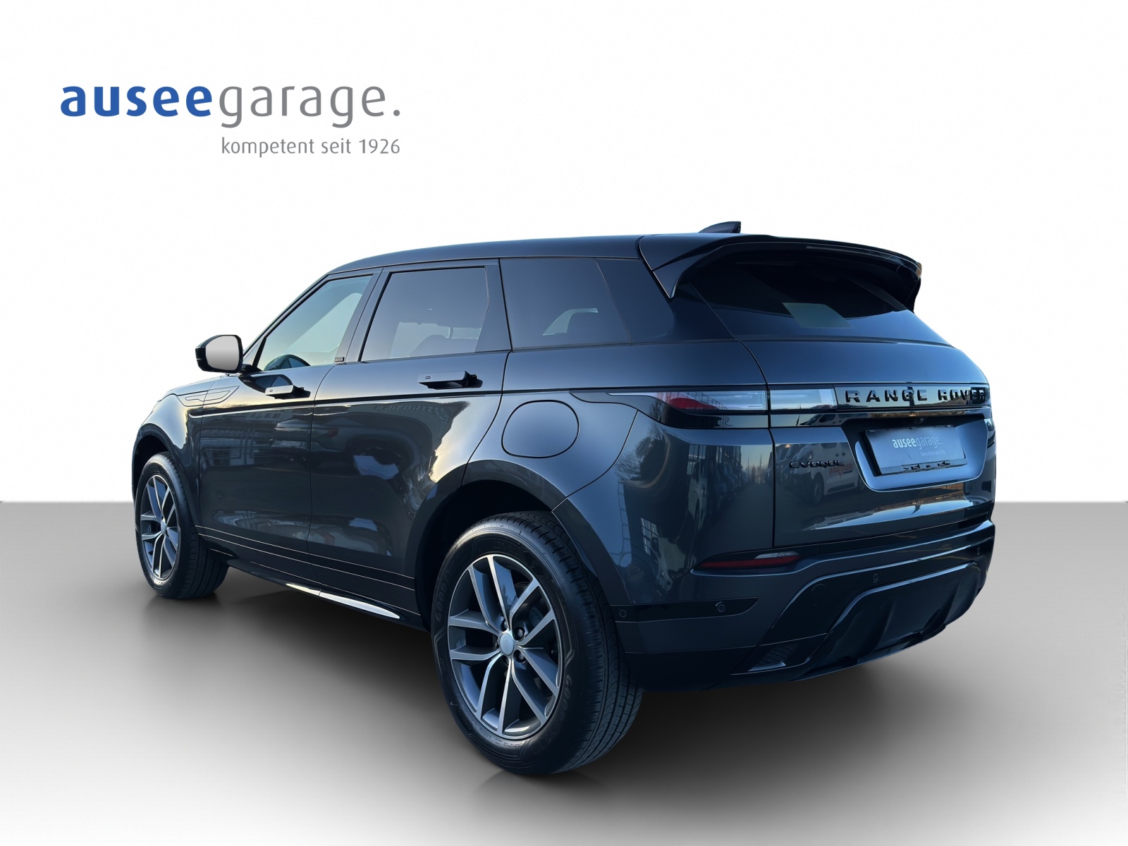 LAND ROVER Range Rover Evoque 1.5 T 270e Dynamic SE-image-4