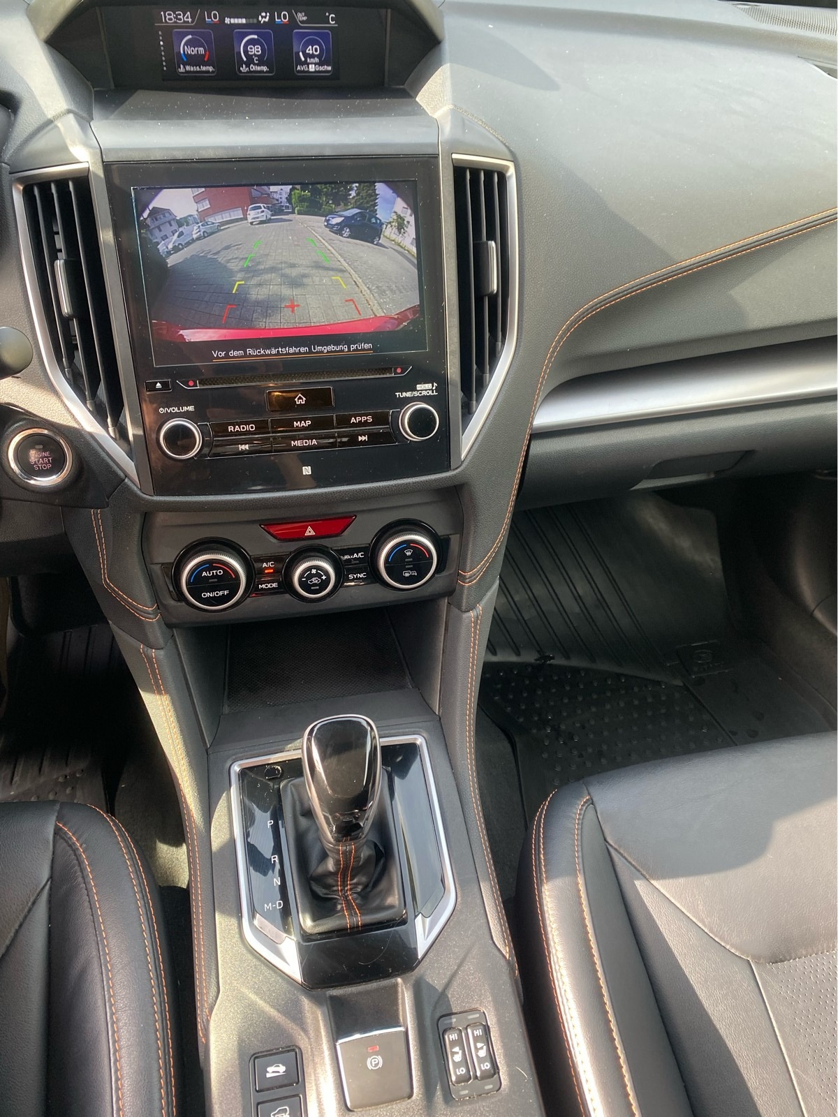 SUBARU XV 2.0 Luxury AWD Lineartronic-image-12