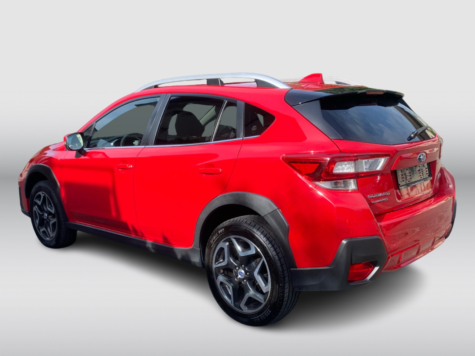 SUBARU XV 2.0 Luxury AWD Lineartronic-image-3