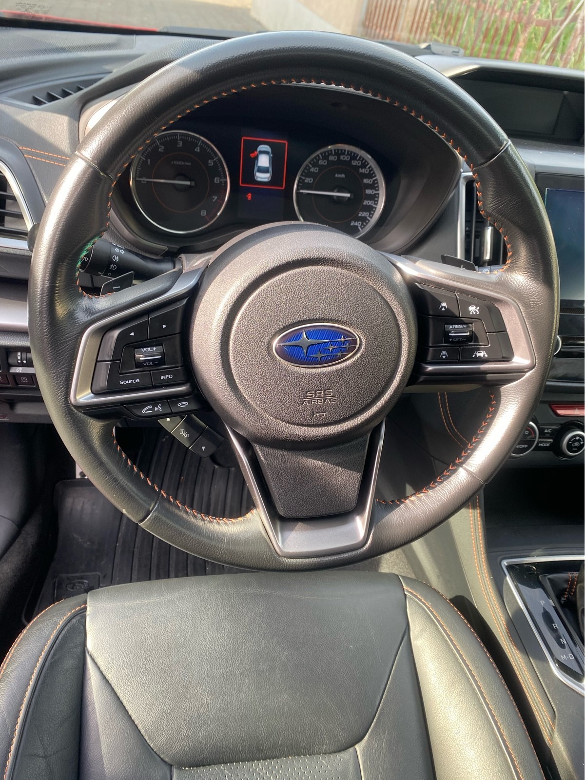 SUBARU XV 2.0 Luxury AWD Lineartronic-image-13