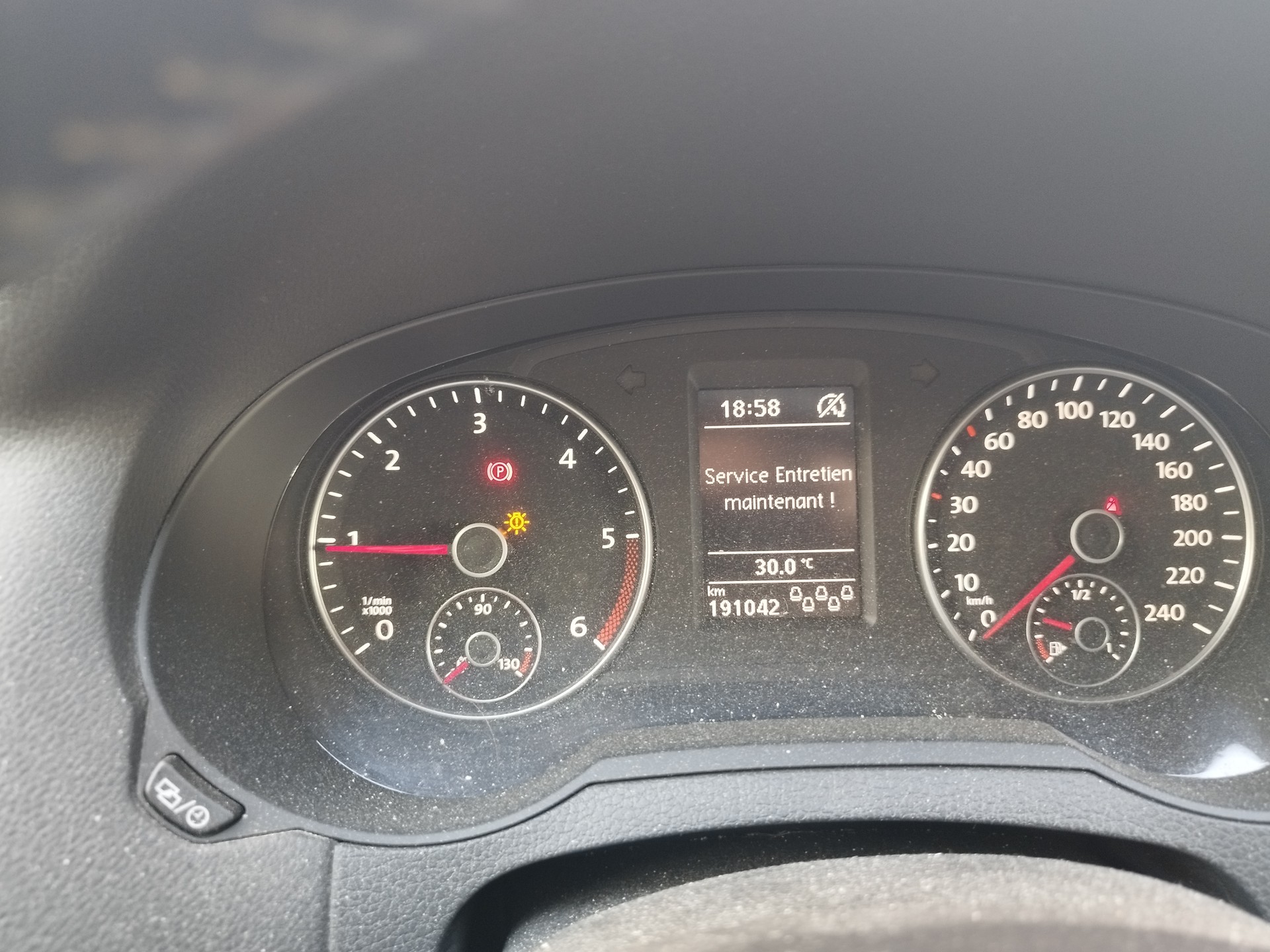 SEAT 2.0 TDI 140 Style iTech-image-1
