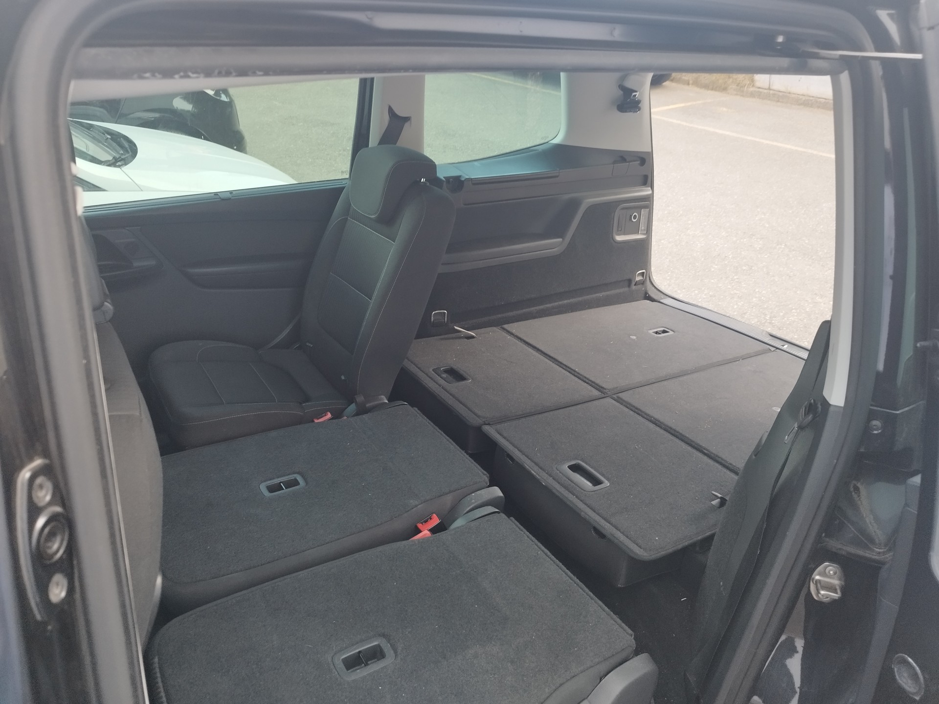 SEAT 2.0 TDI 140 Style iTech-image-5
