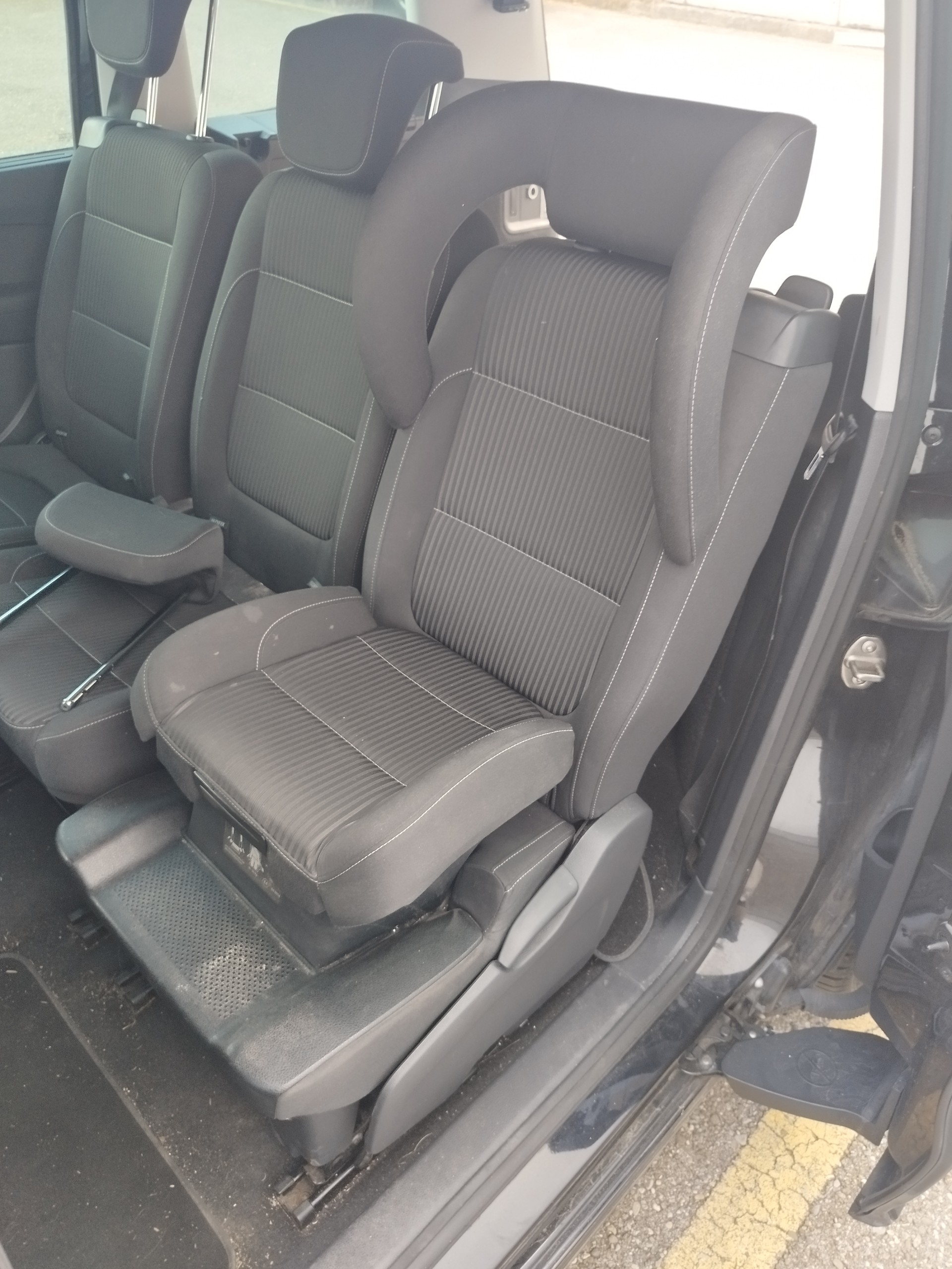SEAT 2.0 TDI 140 Style iTech-image-3
