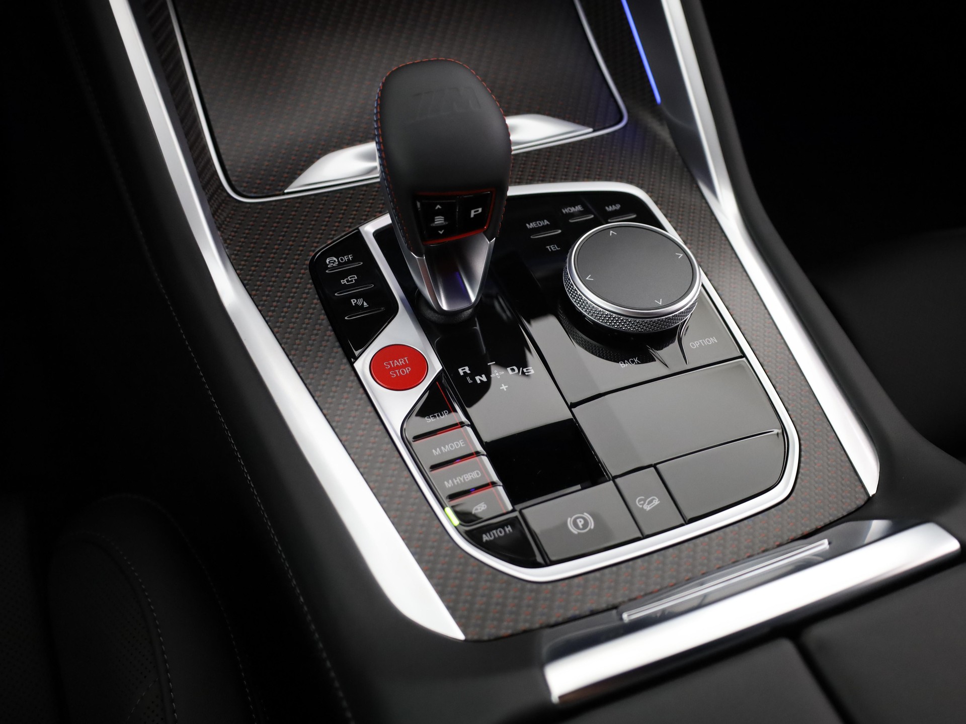 BMW XM Label Plug-in Hybrid-image-18