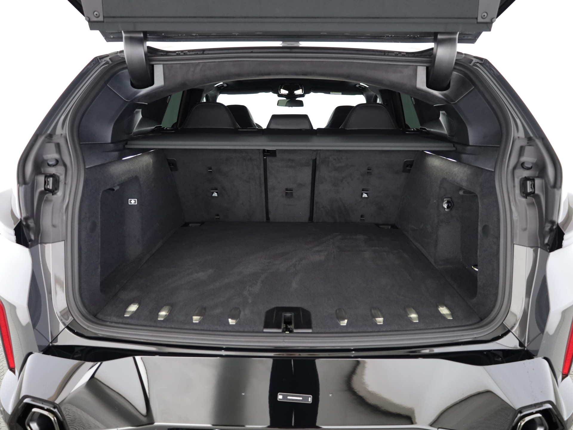 BMW XM Label Plug-in Hybrid-image-7