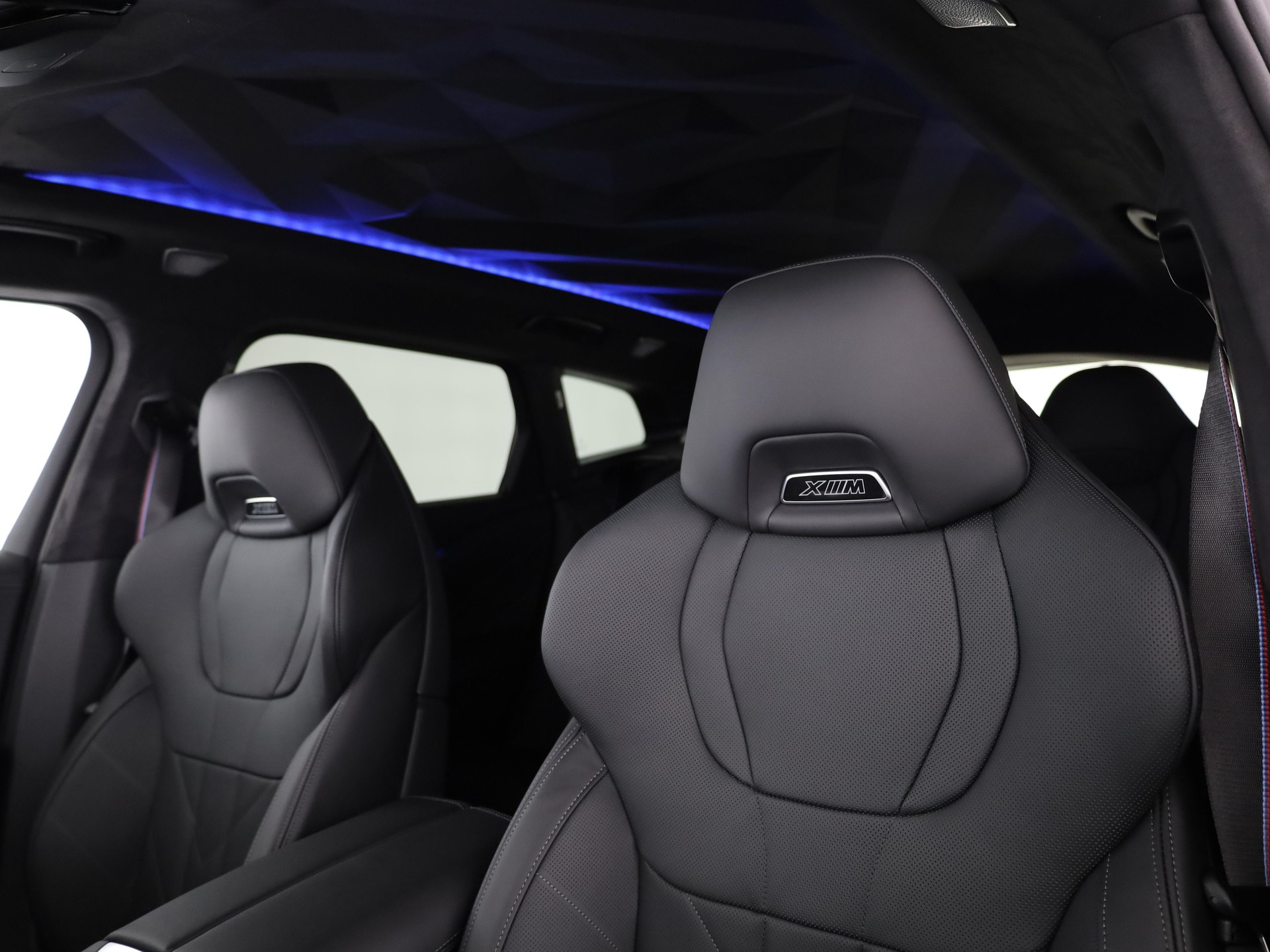 BMW XM Label Plug-in Hybrid-image-10