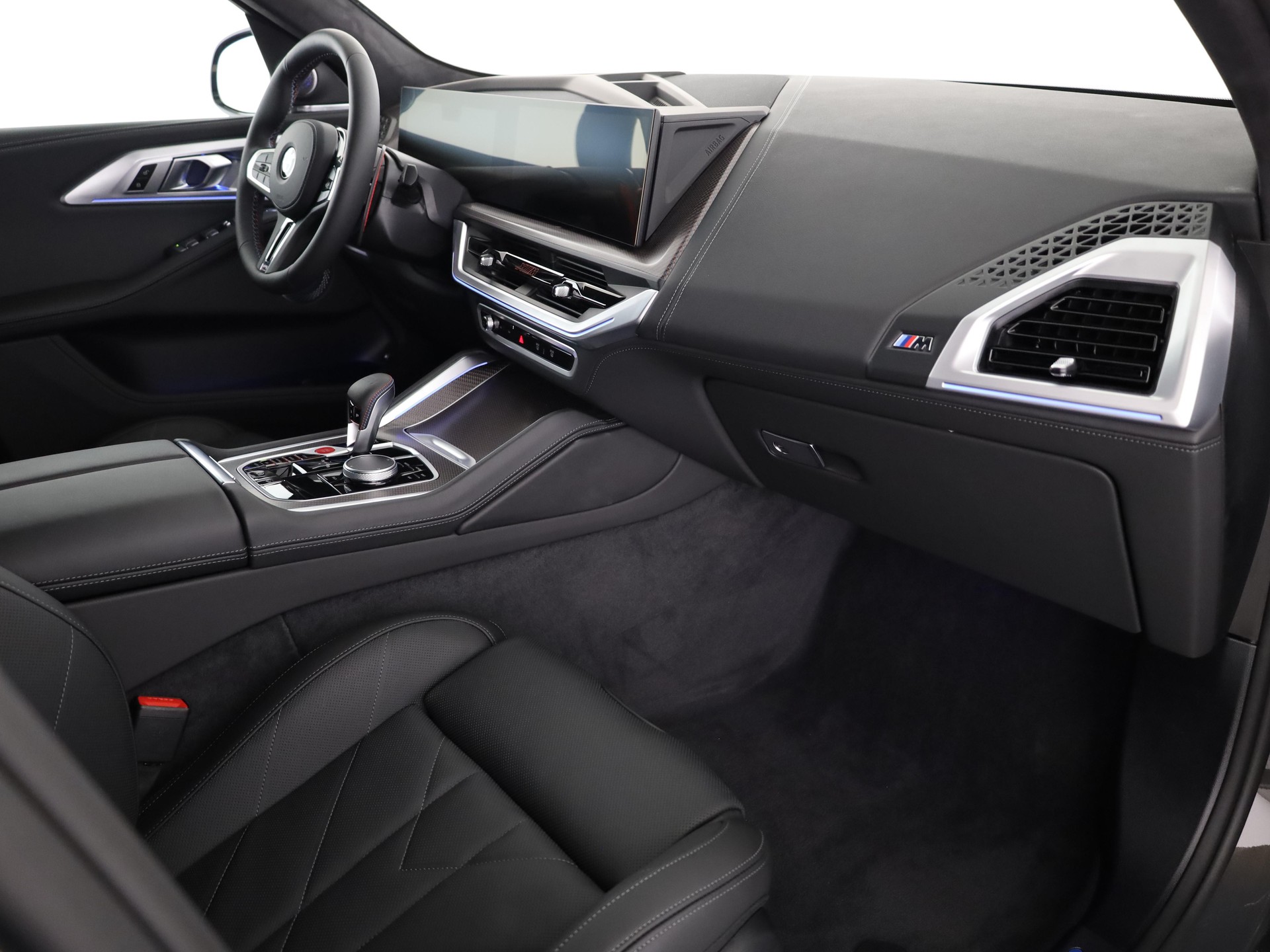 BMW XM Label Plug-in Hybrid-image-14