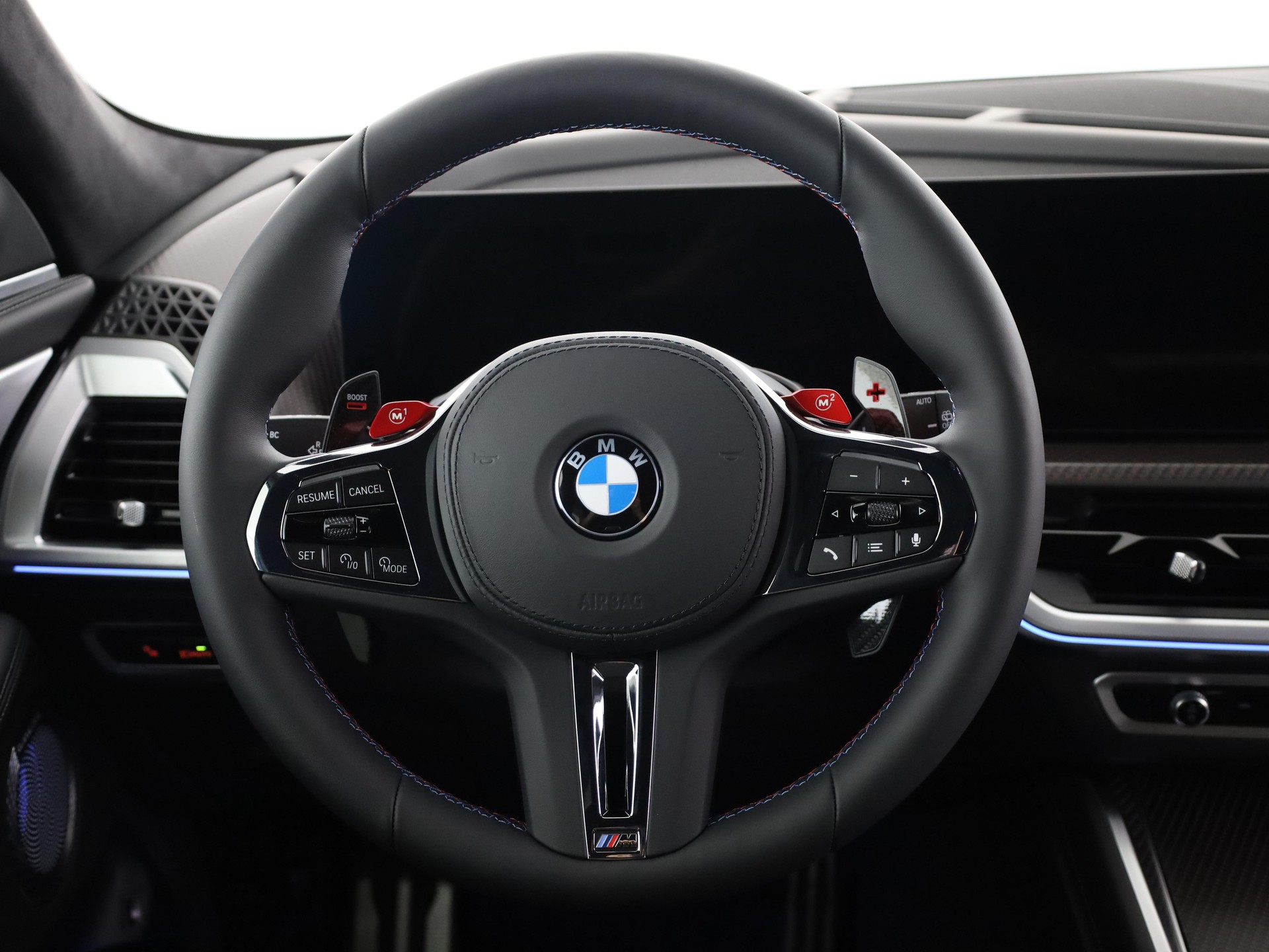 BMW XM Label Plug-in Hybrid-image-13