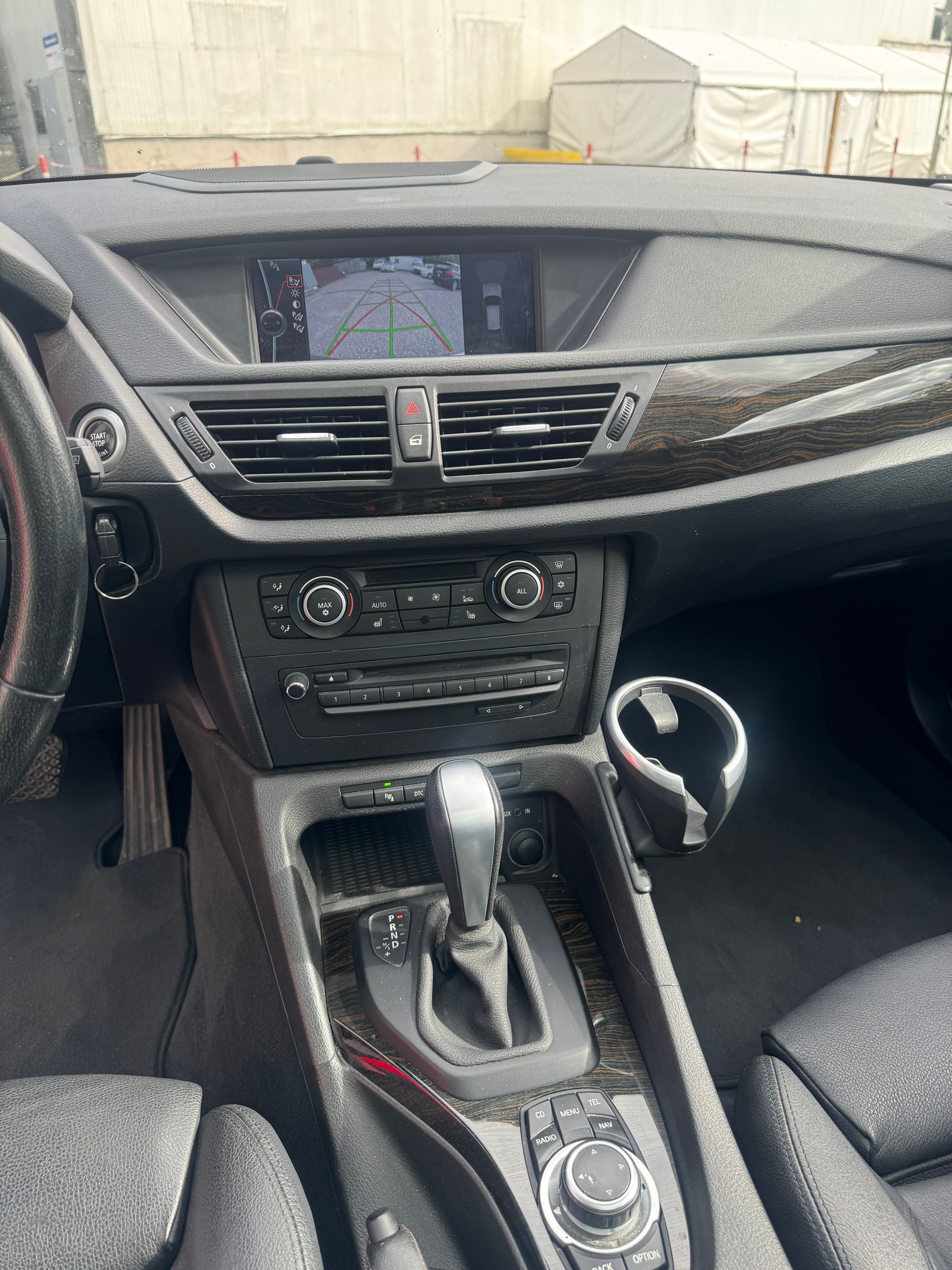BMW X1 xDrive 28i Steptronic-image-11