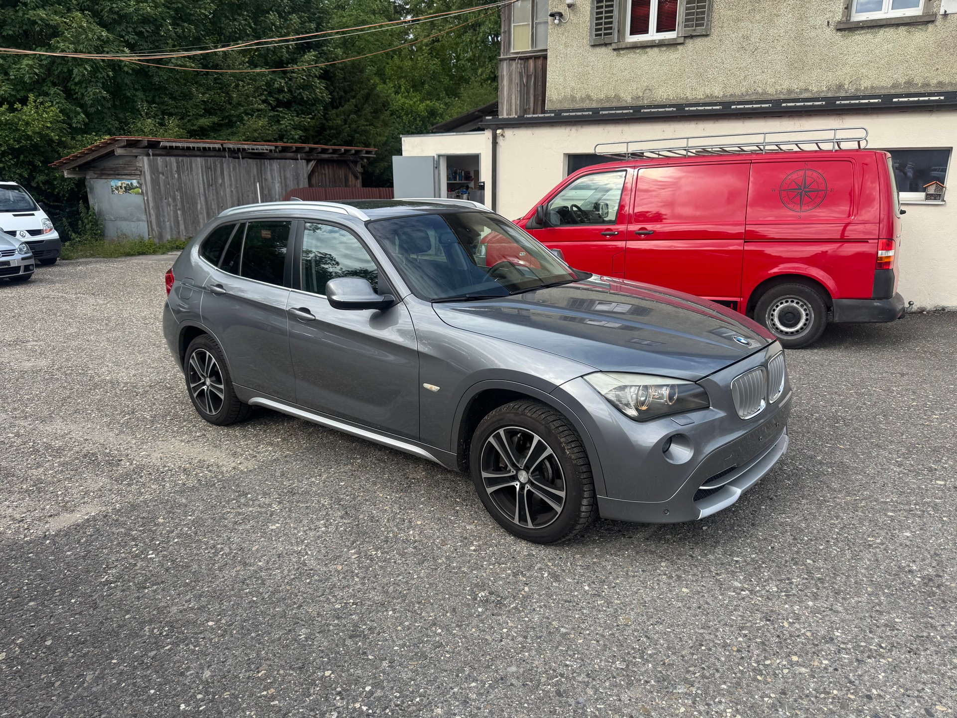 BMW X1 xDrive 28i Steptronic-image-3