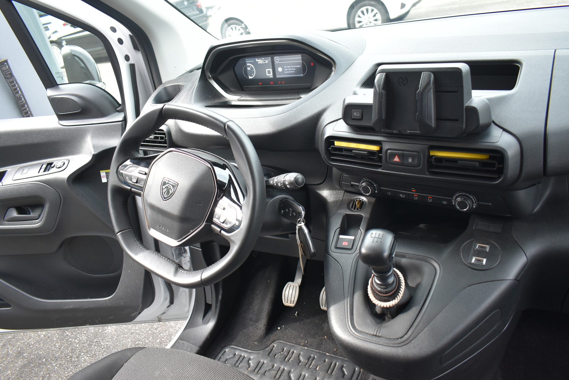 PEUGEOT Partner 1.5 Blue HDi Long Premium 1000kg-image-5