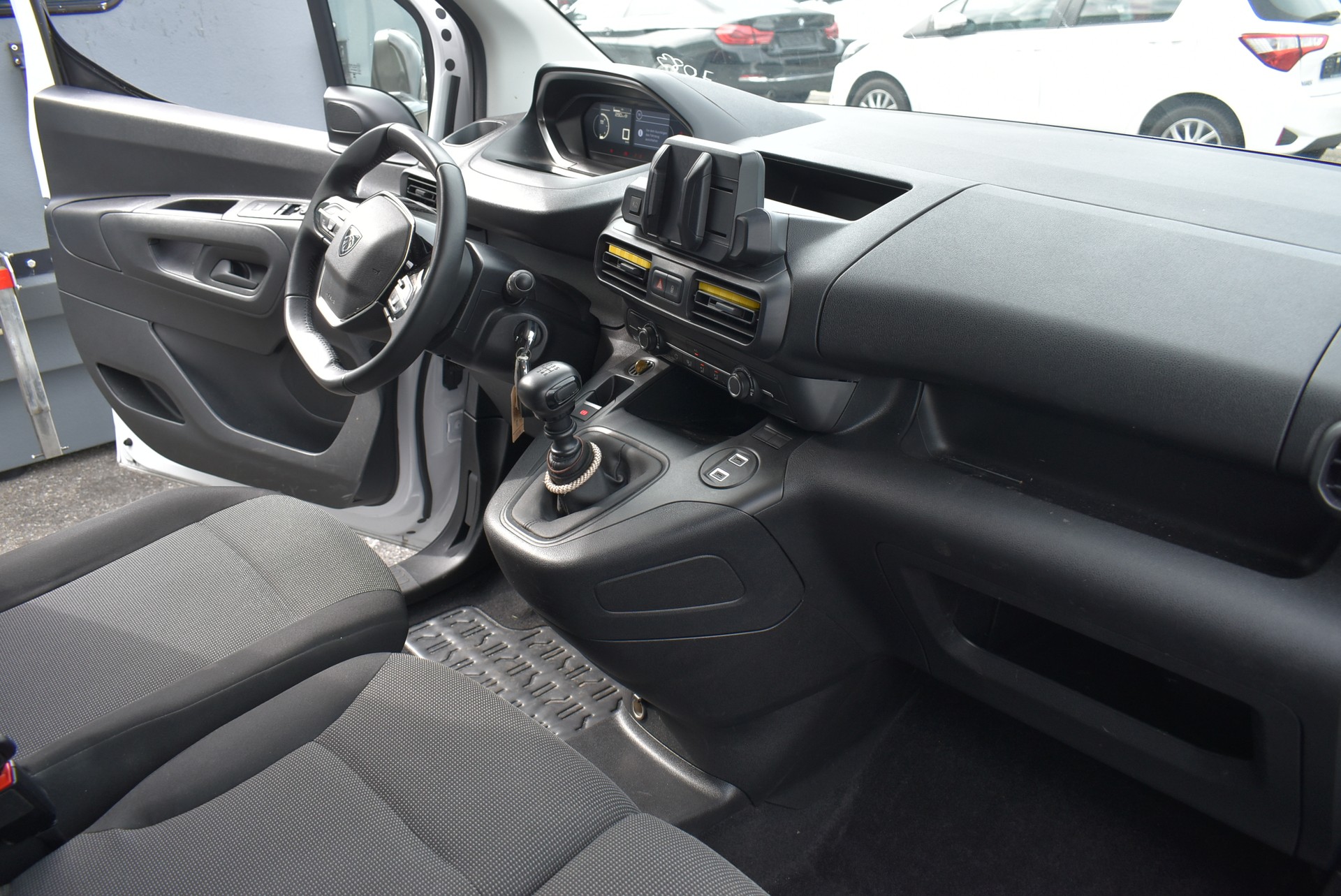 PEUGEOT Partner 1.5 Blue HDi Long Premium 1000kg-image-4
