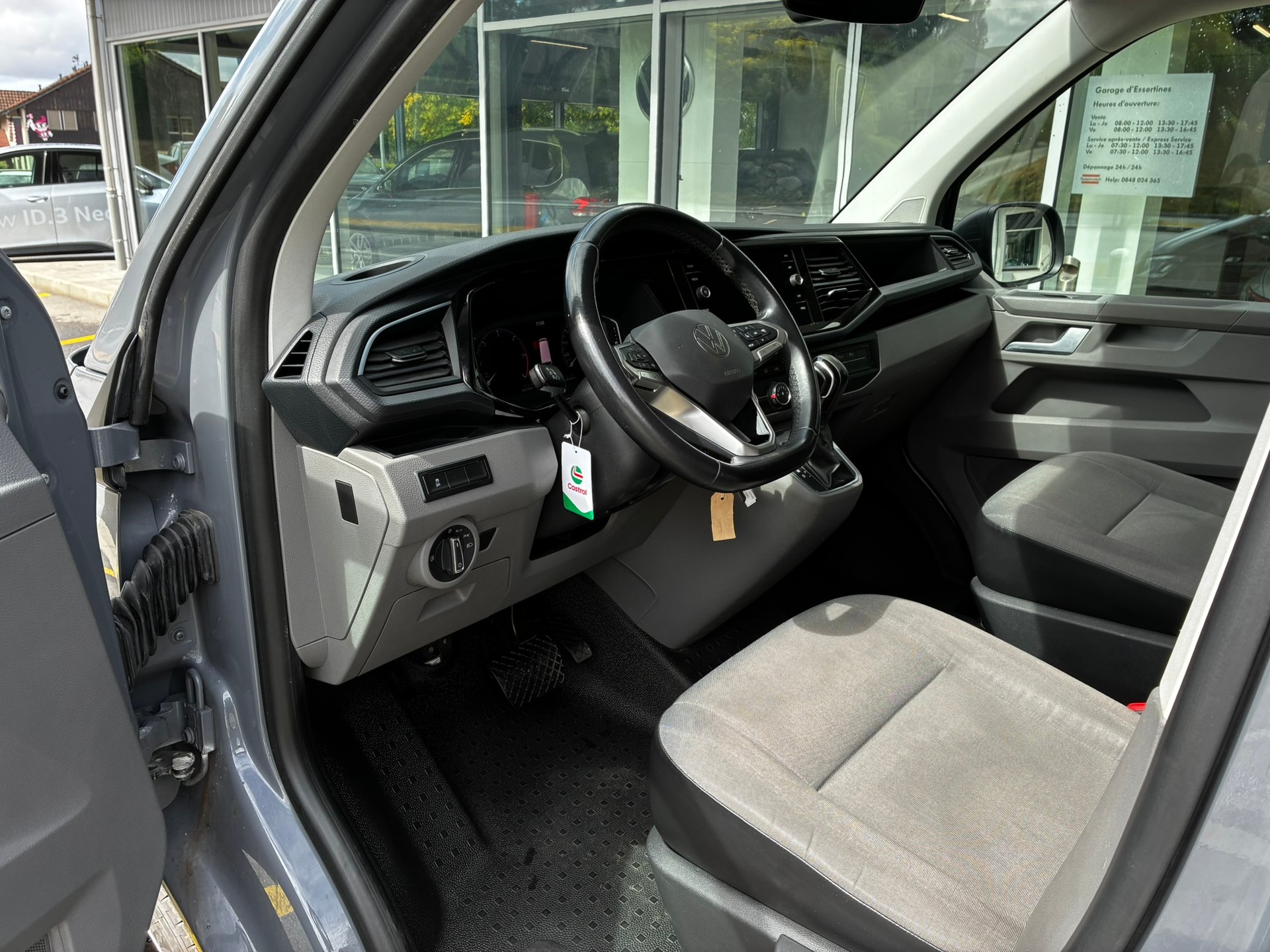 VW T6.1 2.0 Bi-TDI 4Motion DSG-image-10