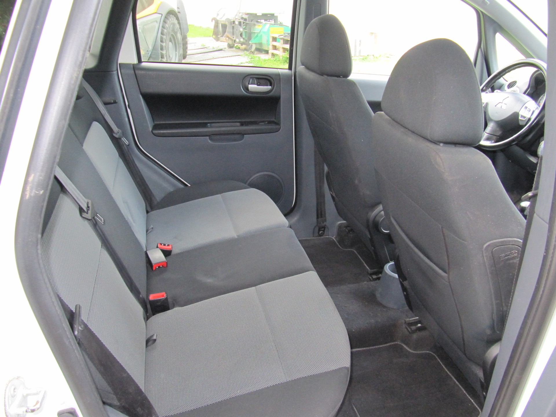 MITSUBISHI Colt 1.3 16V Jubilé (35) ClearTec-image-9